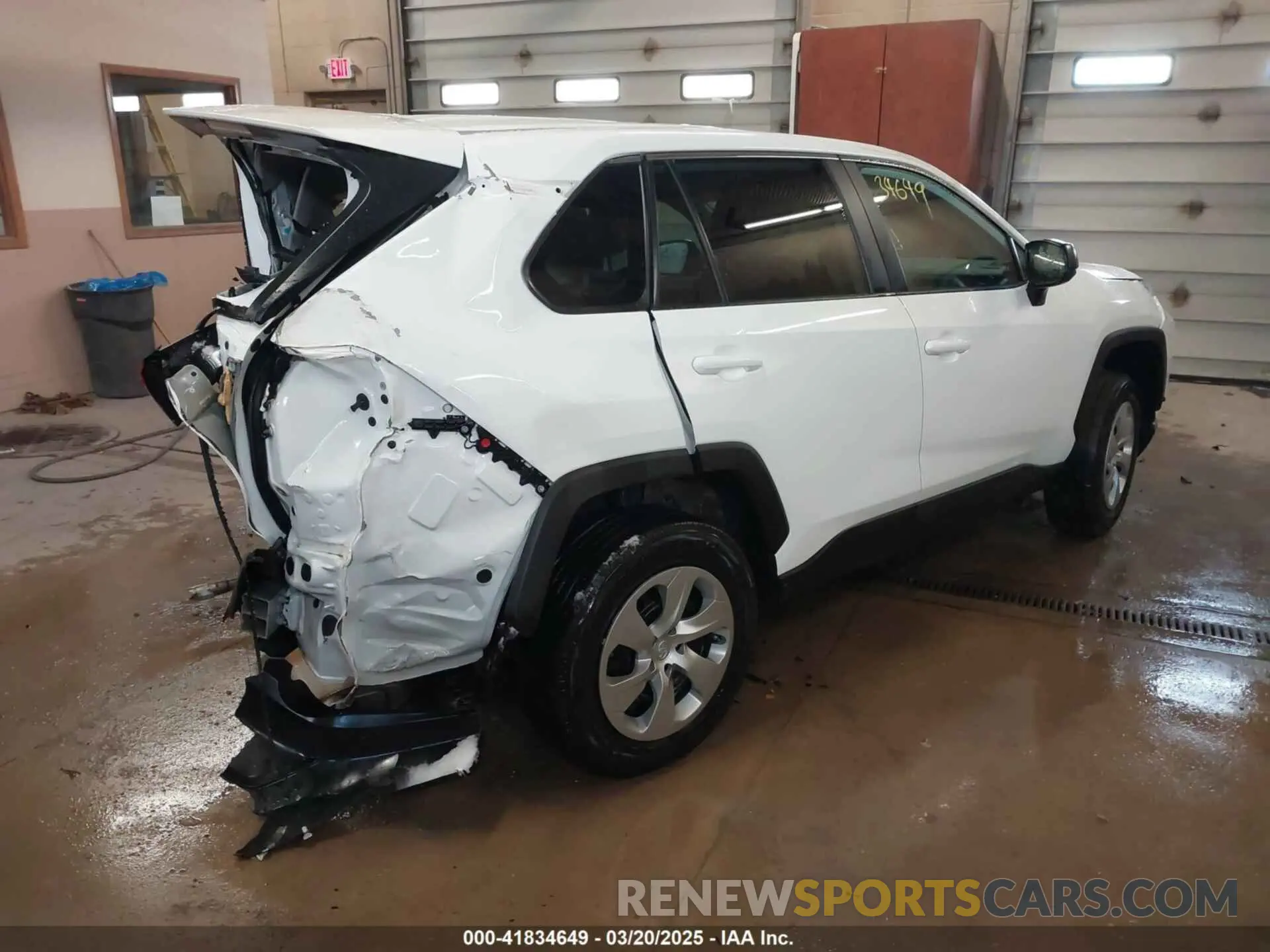 4 Photograph of a damaged car 2T3F1RFV4PC325336 TOYOTA RAV4 2023