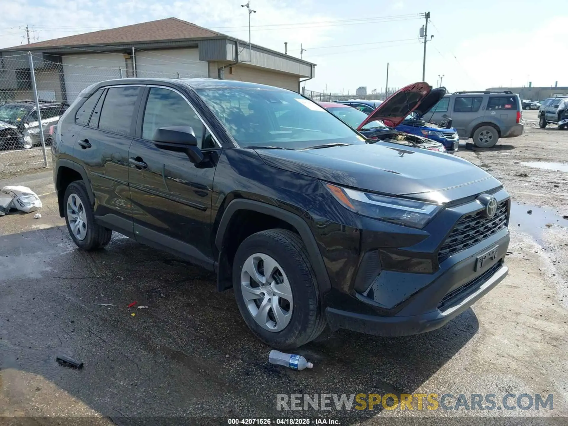 1 Photograph of a damaged car 2T3F1RFV4PC332593 TOYOTA RAV4 2023