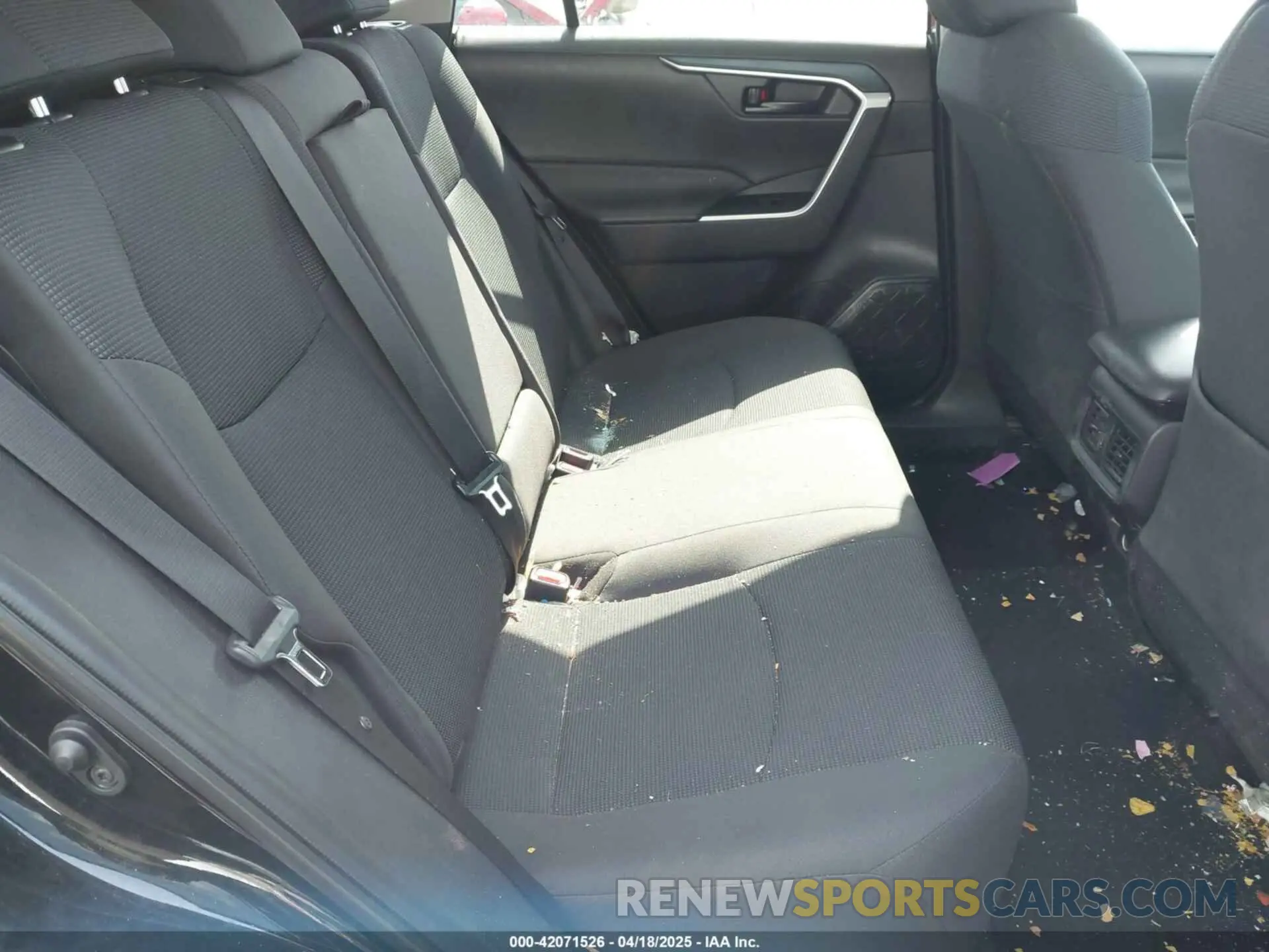 8 Photograph of a damaged car 2T3F1RFV4PC332593 TOYOTA RAV4 2023