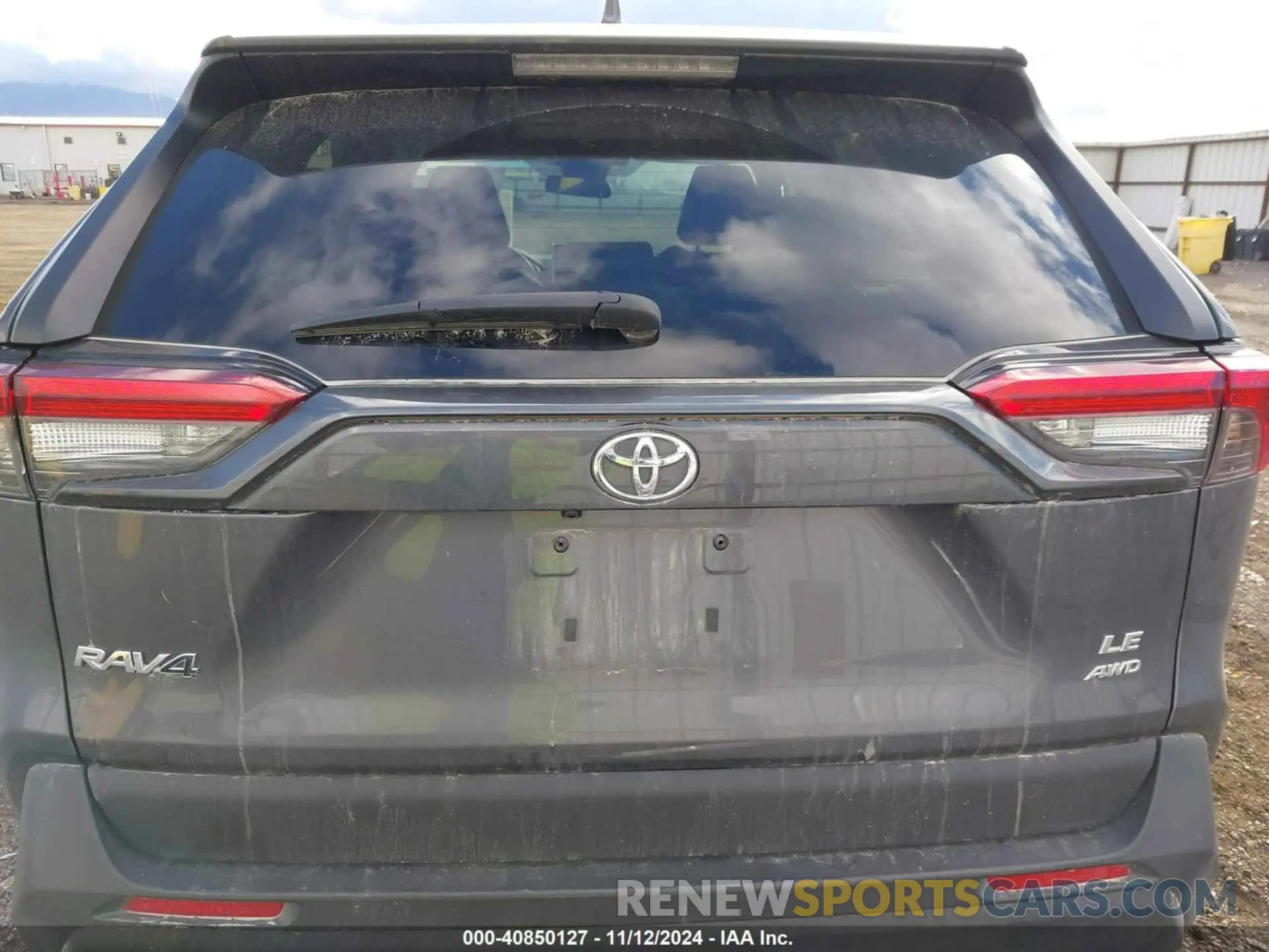 17 Photograph of a damaged car 2T3F1RFV4PC347725 TOYOTA RAV4 2023