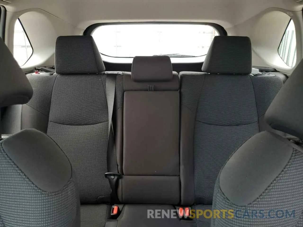10 Photograph of a damaged car 2T3F1RFV5PC361679 TOYOTA RAV4 2023