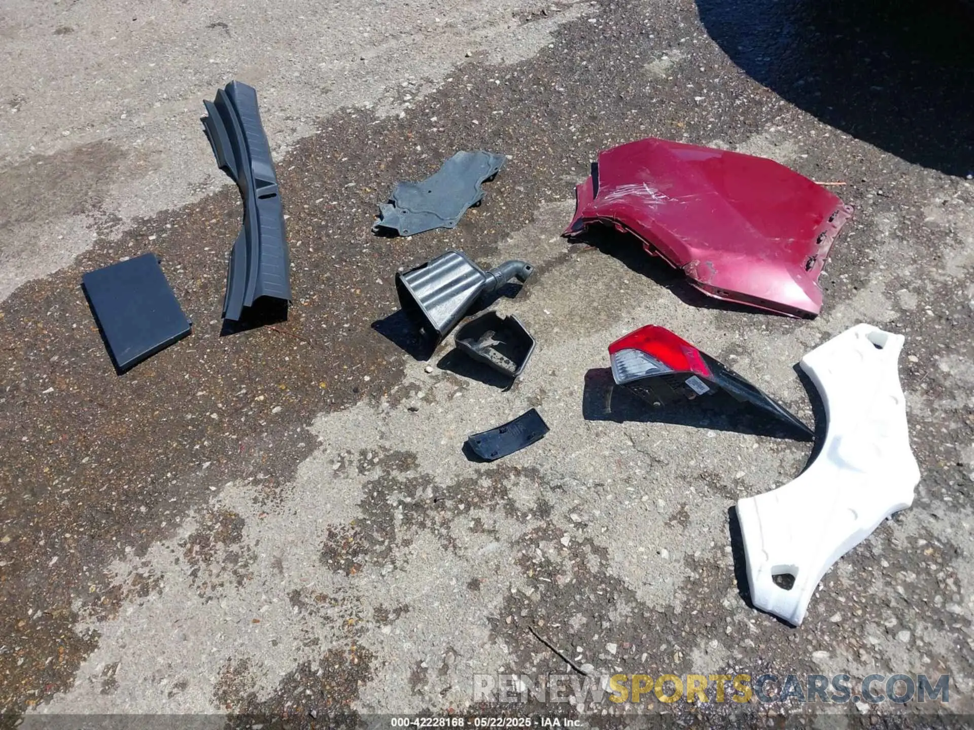 12 Photograph of a damaged car 2T3F1RFV5PW332892 TOYOTA RAV4 2023