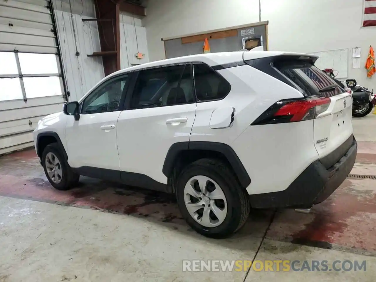 2 Photograph of a damaged car 2T3F1RFV5PW339812 TOYOTA RAV4 2023