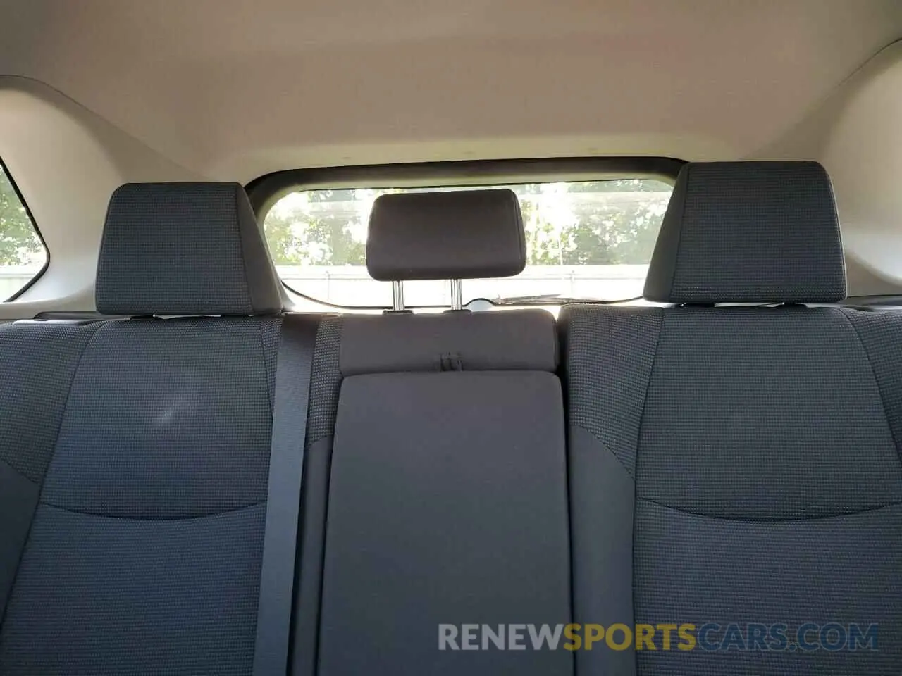 10 Photograph of a damaged car 2T3F1RFV5PW382496 TOYOTA RAV4 2023