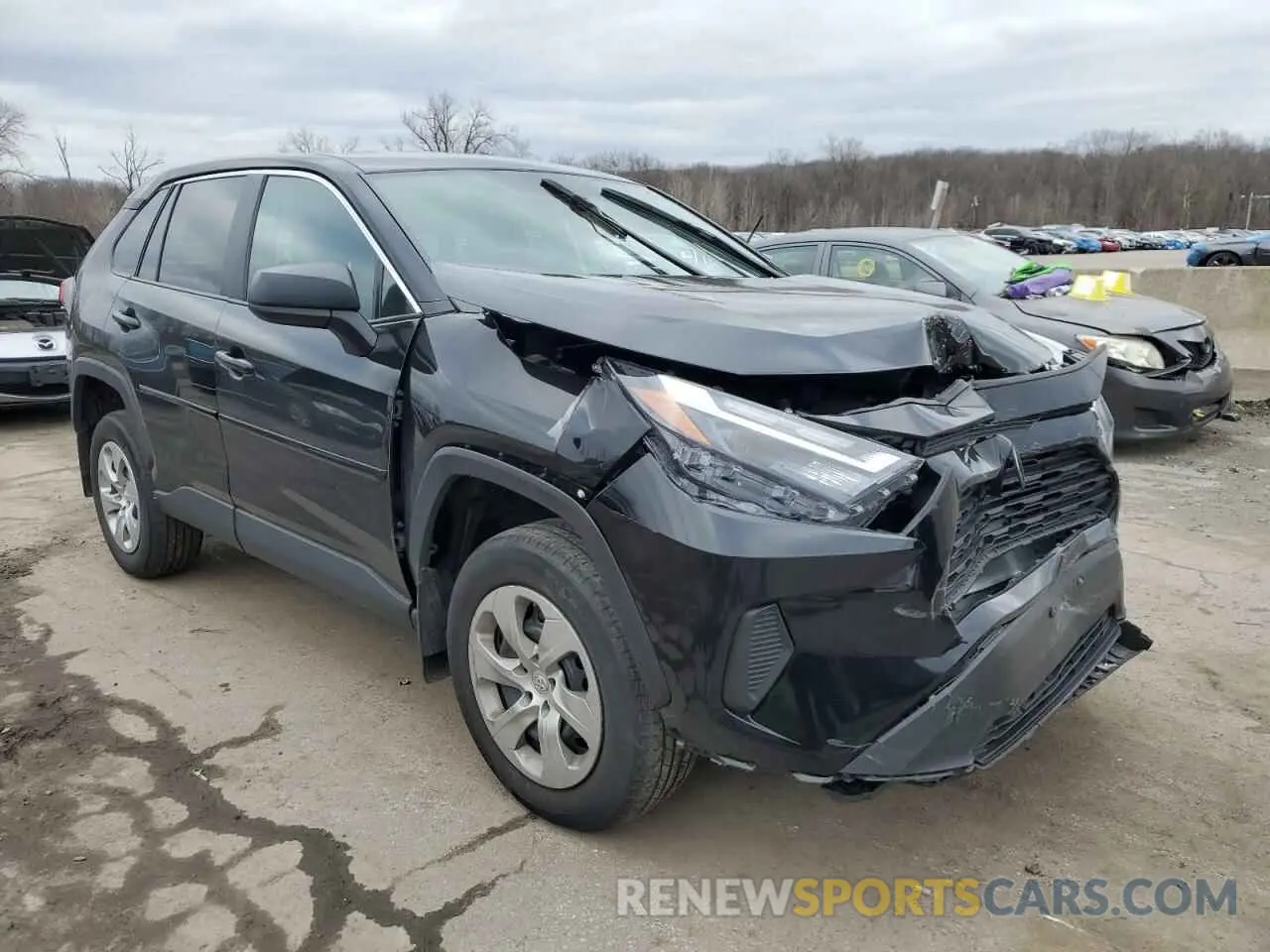 4 Photograph of a damaged car 2T3F1RFV5PW387147 TOYOTA RAV4 2023