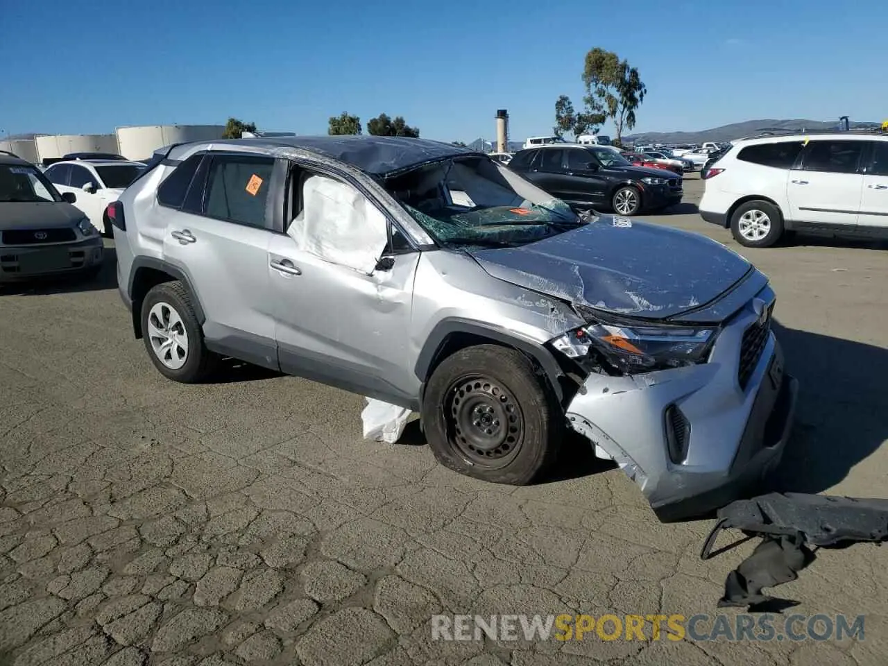 4 Photograph of a damaged car 2T3F1RFV6PW407602 TOYOTA RAV4 2023