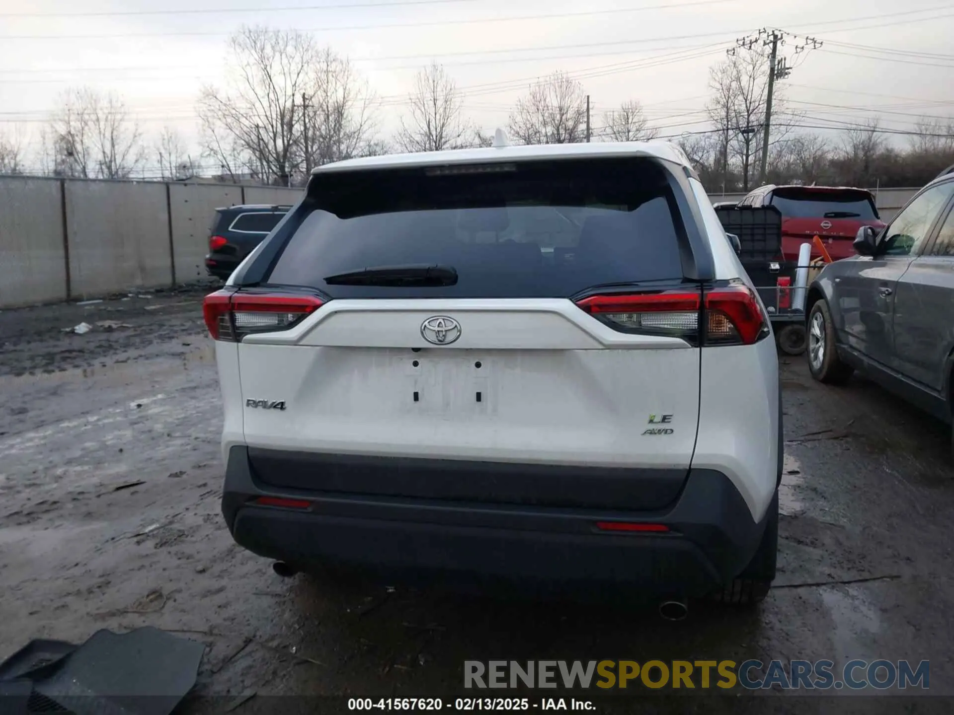 16 Photograph of a damaged car 2T3F1RFV7PC378015 TOYOTA RAV4 2023