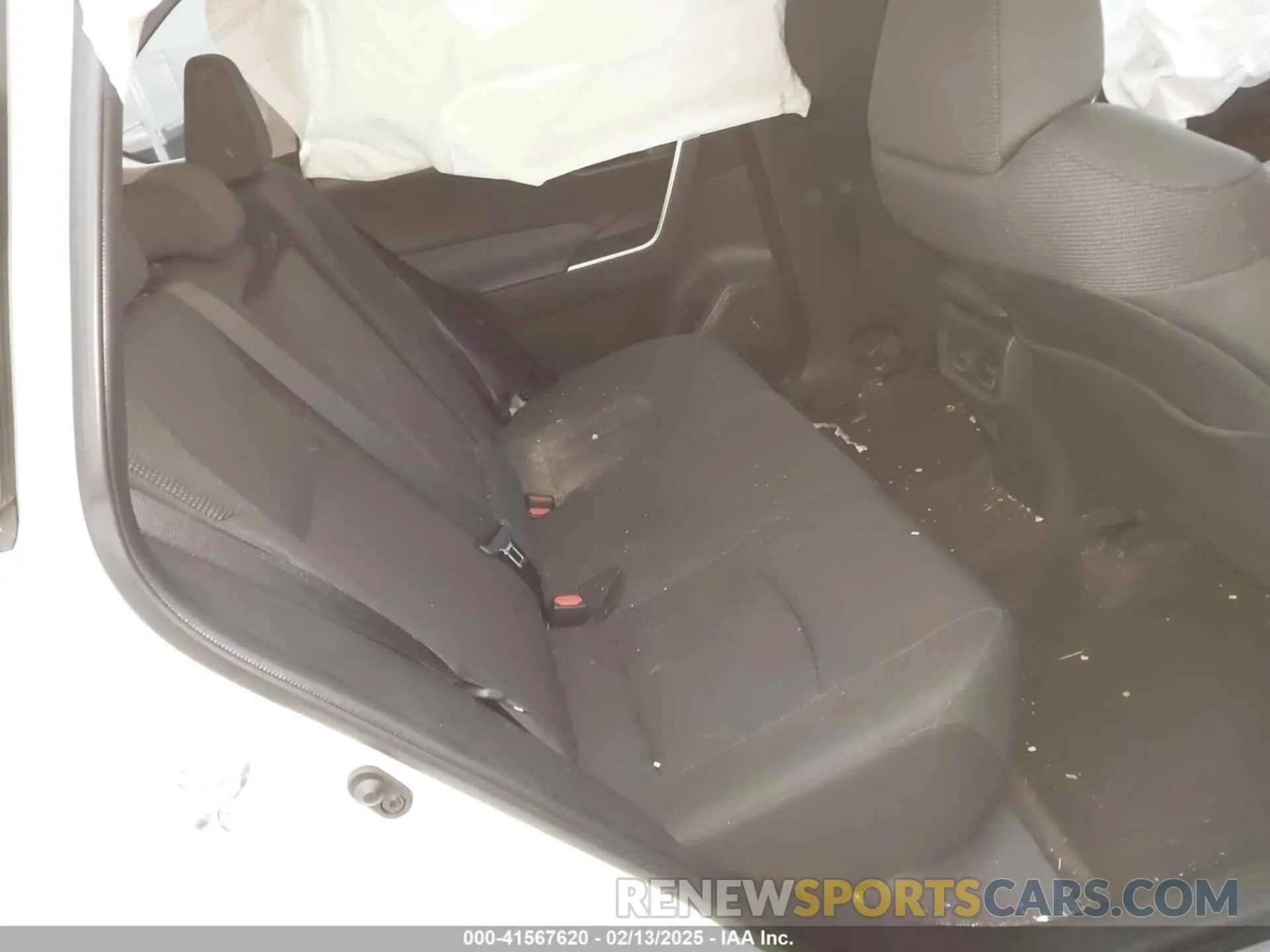 8 Photograph of a damaged car 2T3F1RFV7PC378015 TOYOTA RAV4 2023
