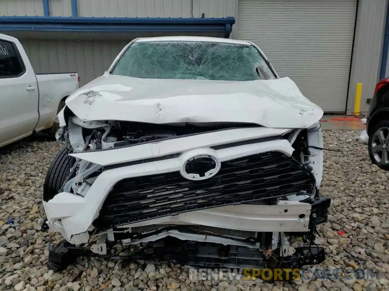 5 Photograph of a damaged car 2T3F1RFV8PW379589 TOYOTA RAV4 2023