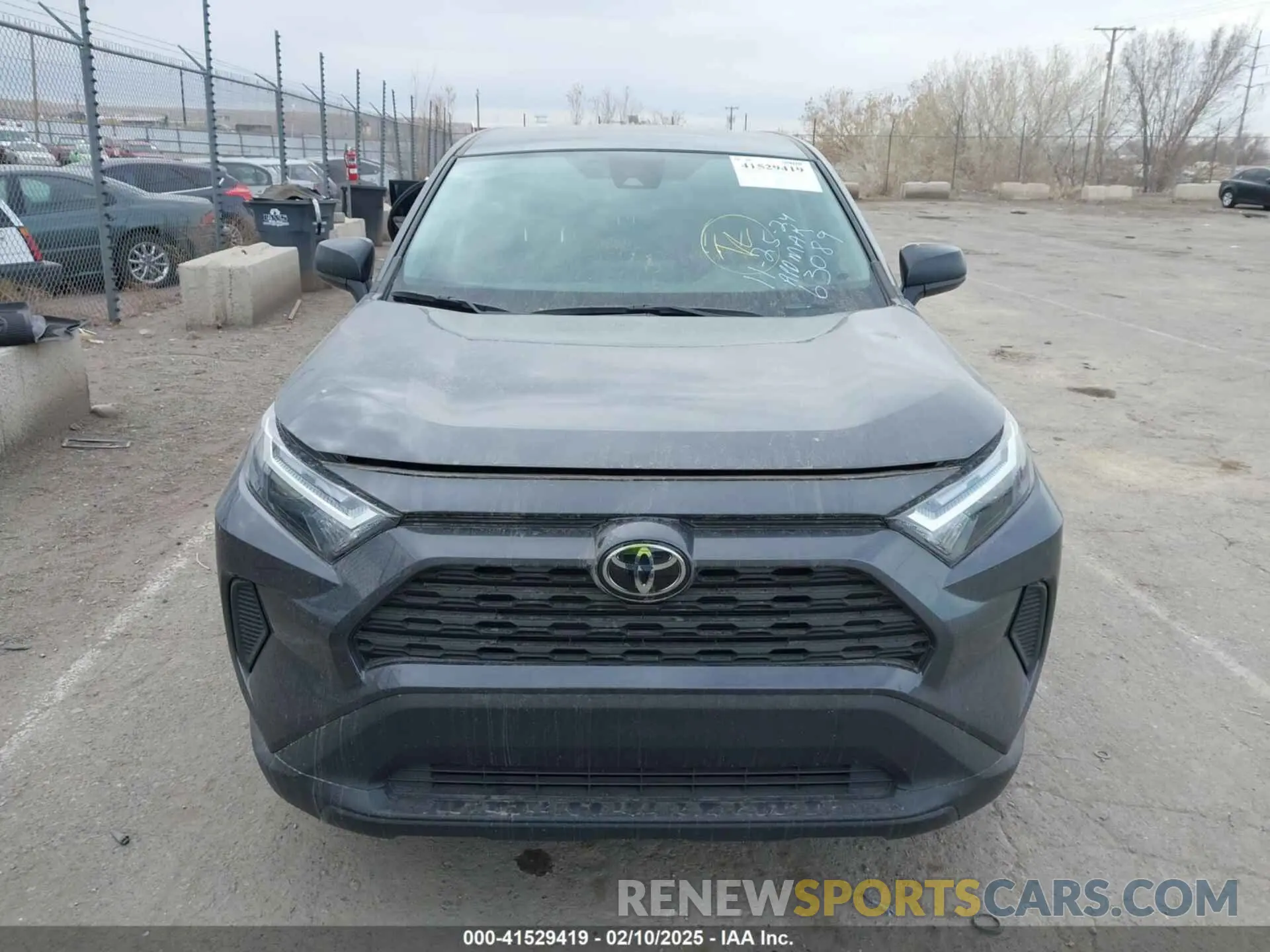 13 Photograph of a damaged car 2T3F1RFV8PW381021 TOYOTA RAV4 2023