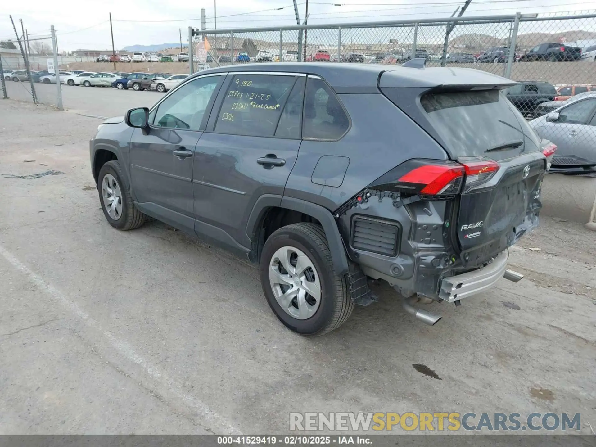 3 Photograph of a damaged car 2T3F1RFV8PW381021 TOYOTA RAV4 2023