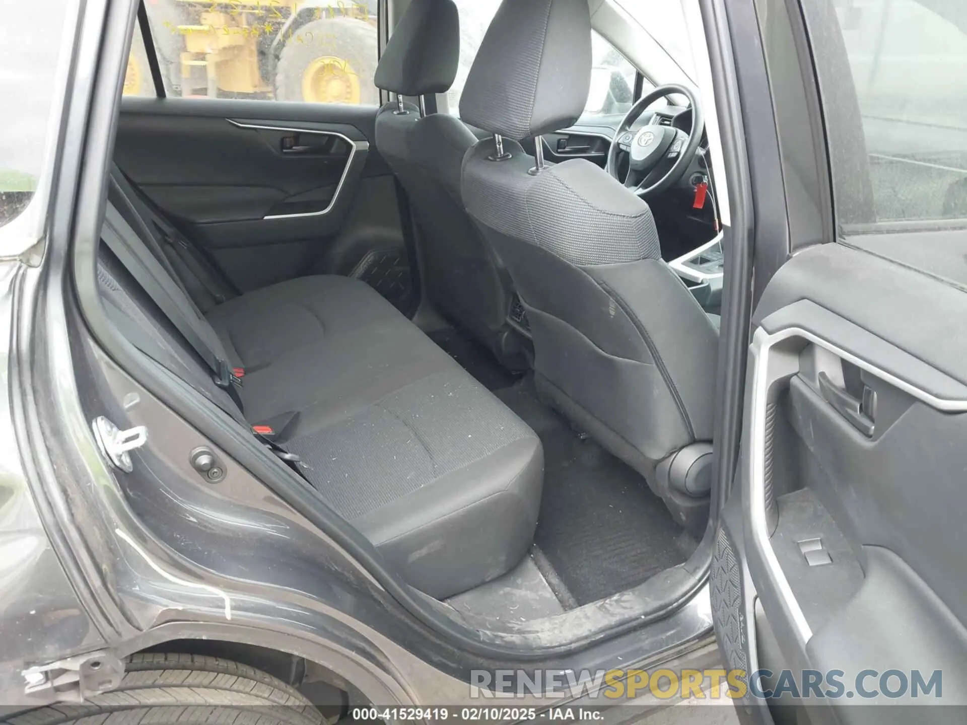 8 Photograph of a damaged car 2T3F1RFV8PW381021 TOYOTA RAV4 2023