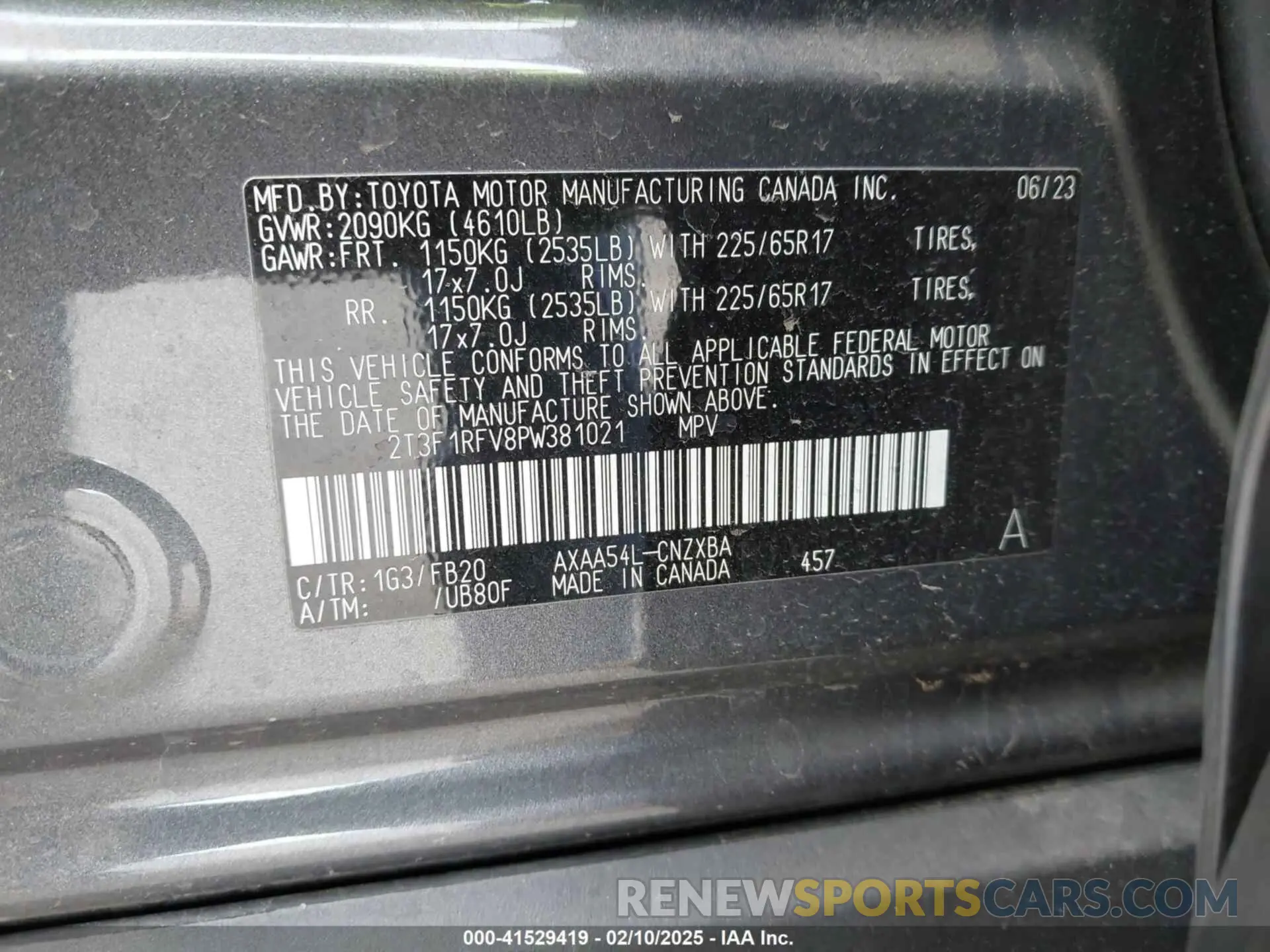 9 Photograph of a damaged car 2T3F1RFV8PW381021 TOYOTA RAV4 2023