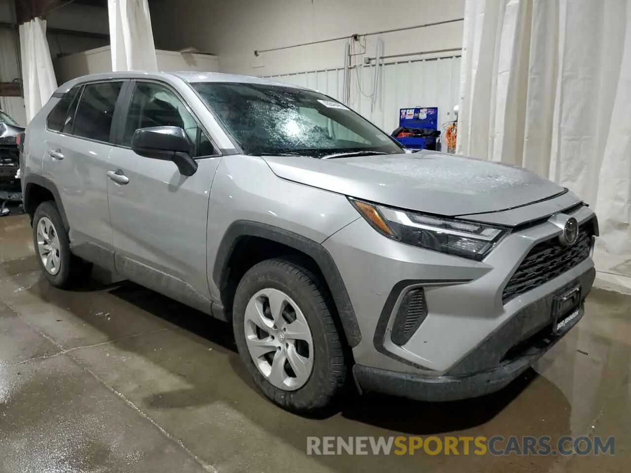 4 Photograph of a damaged car 2T3F1RFV9PW338467 TOYOTA RAV4 2023