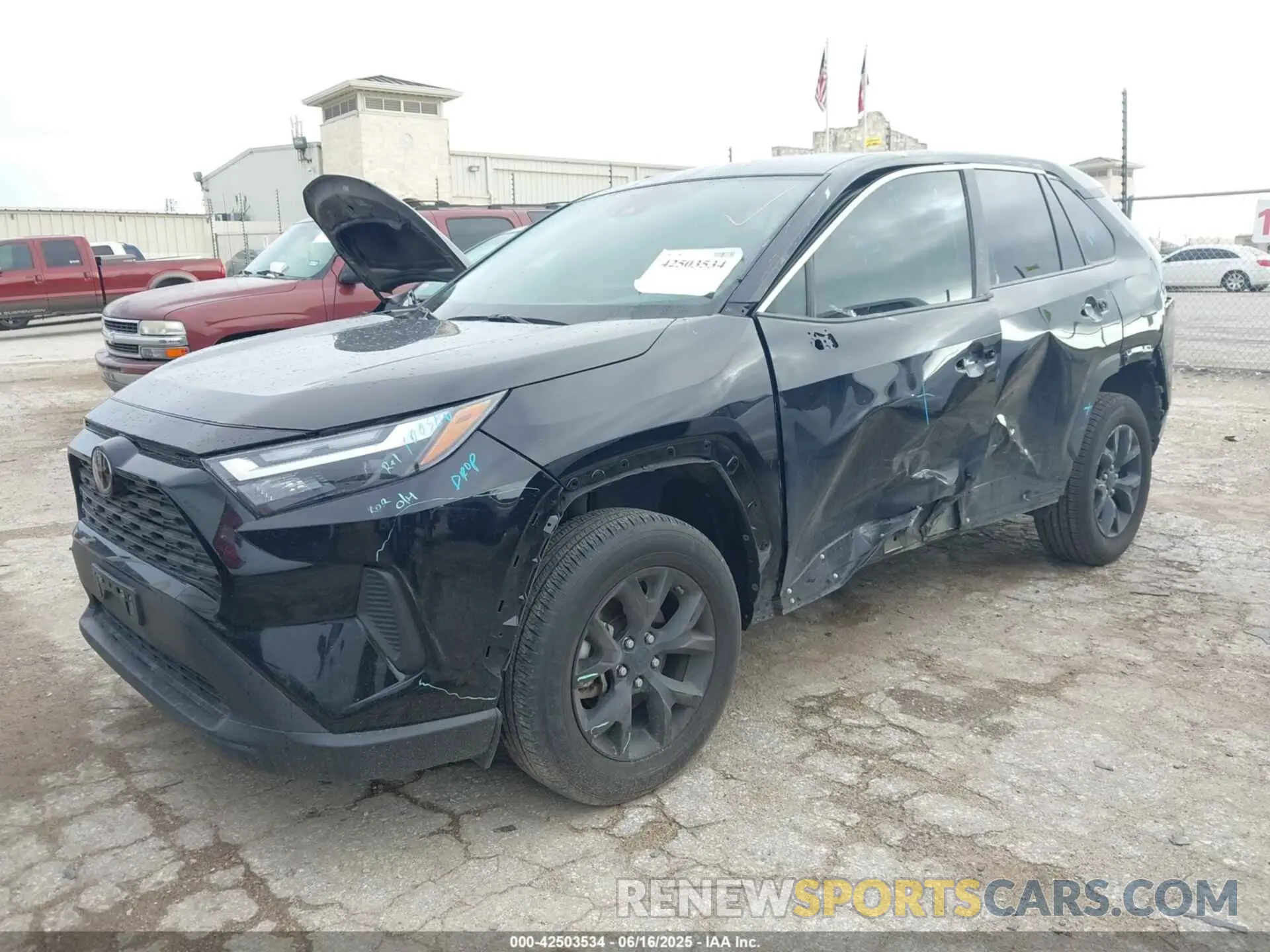 2 Photograph of a damaged car 2T3F1RFVXPC345266 TOYOTA RAV4 2023