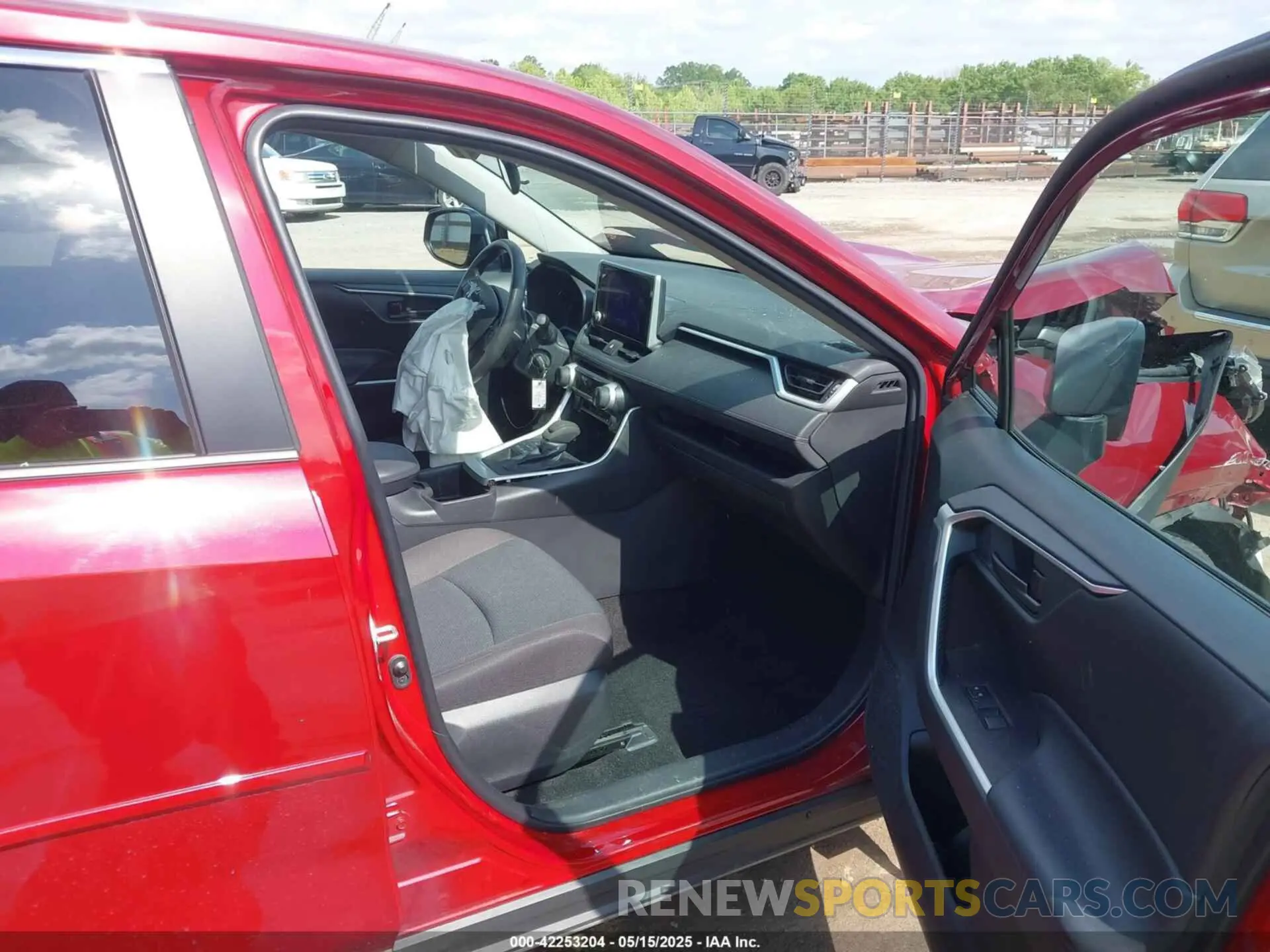 5 Photograph of a damaged car 2T3F1RFVXPW343189 TOYOTA RAV4 2023