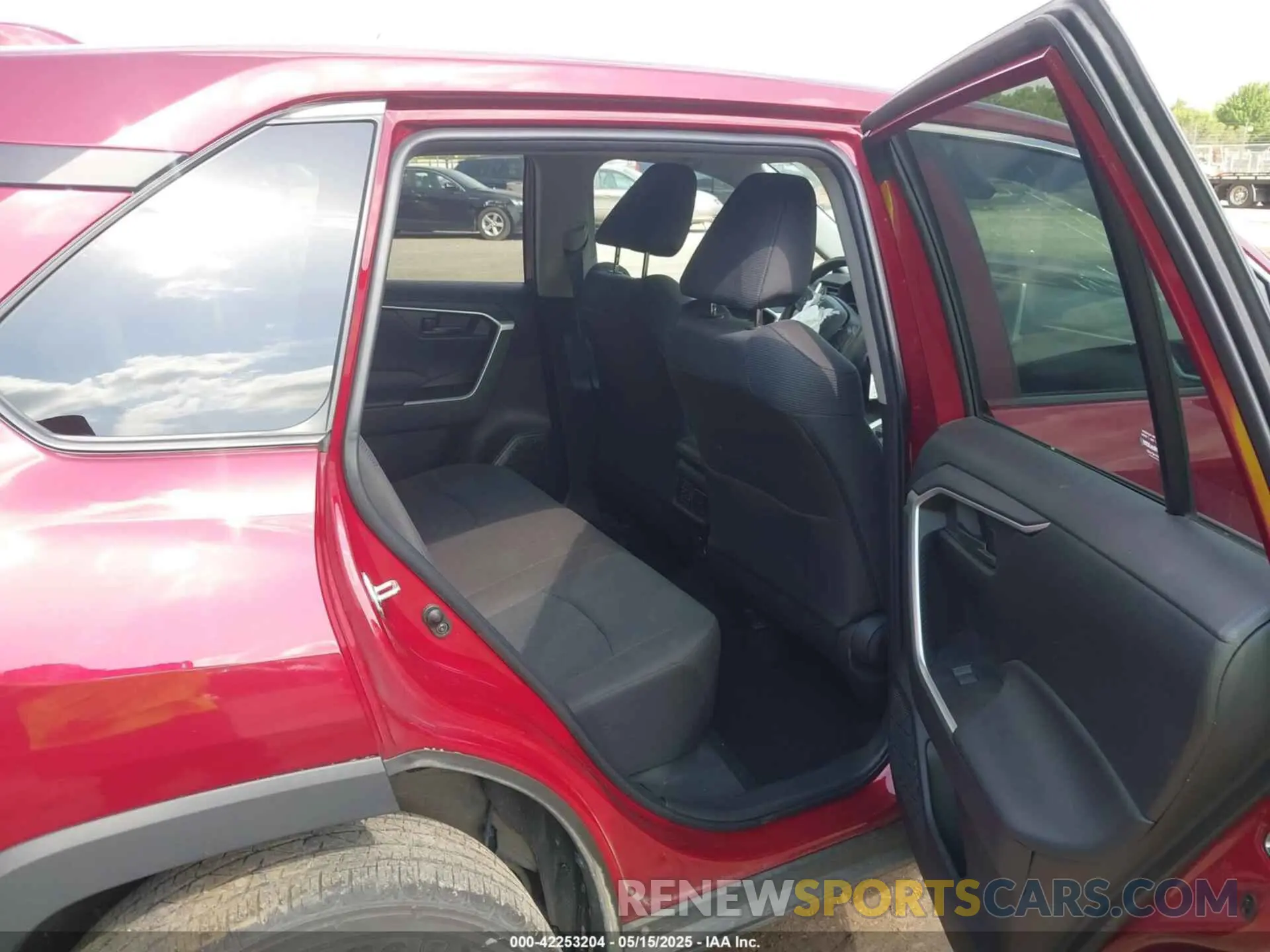 8 Photograph of a damaged car 2T3F1RFVXPW343189 TOYOTA RAV4 2023