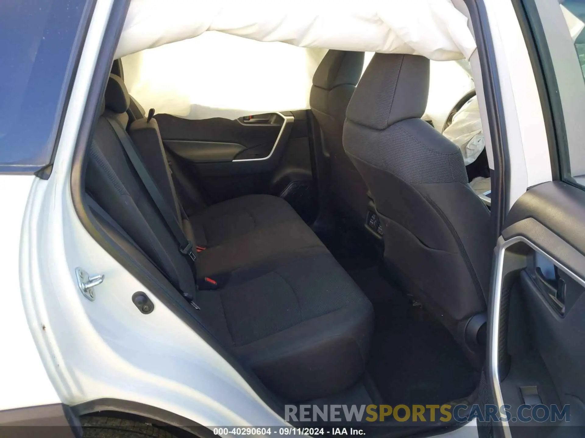 8 Photograph of a damaged car 2T3F1RFVXPW373924 TOYOTA RAV4 2023