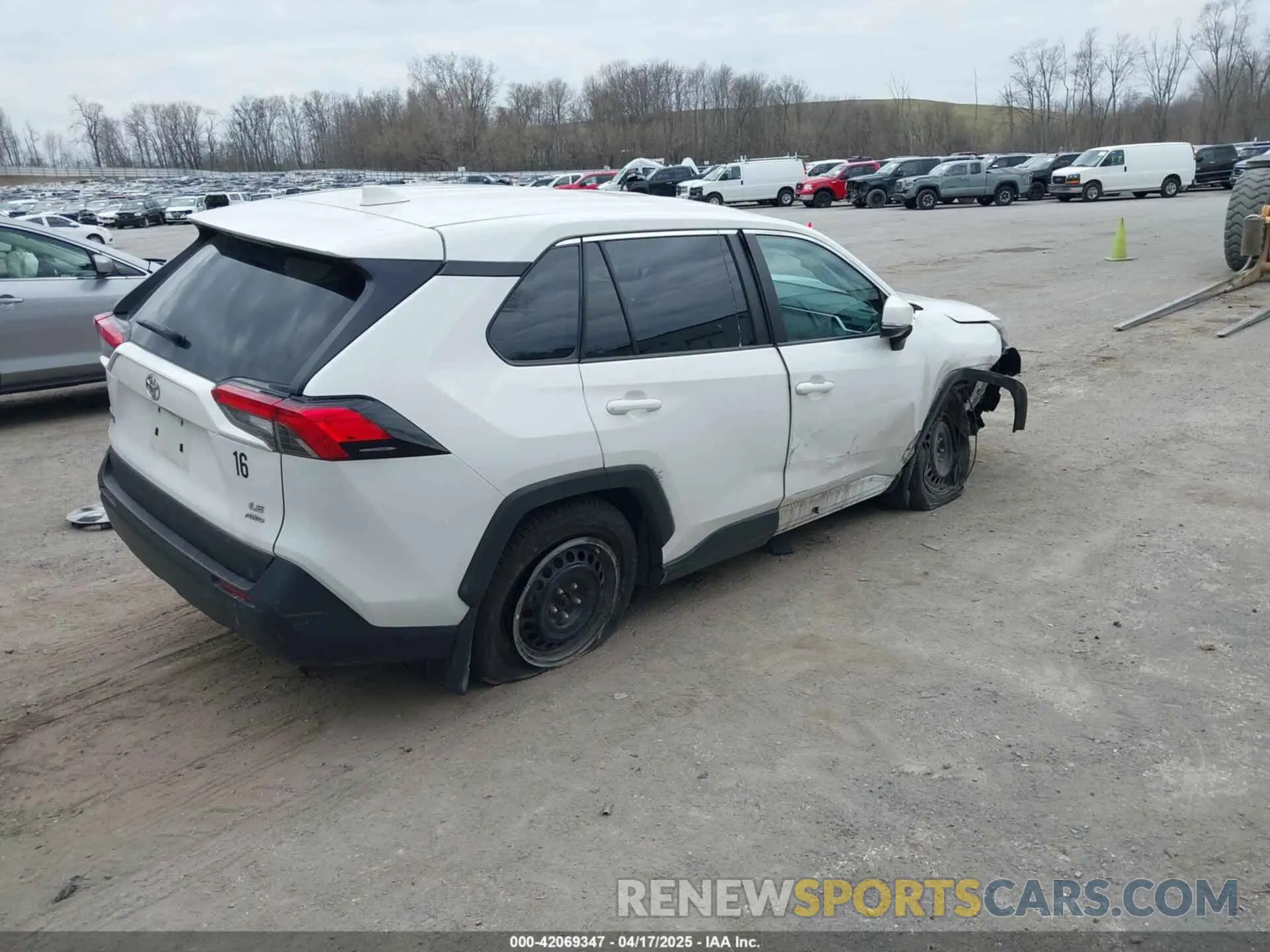 4 Photograph of a damaged car 2T3G1RFV1PW344767 TOYOTA RAV4 2023