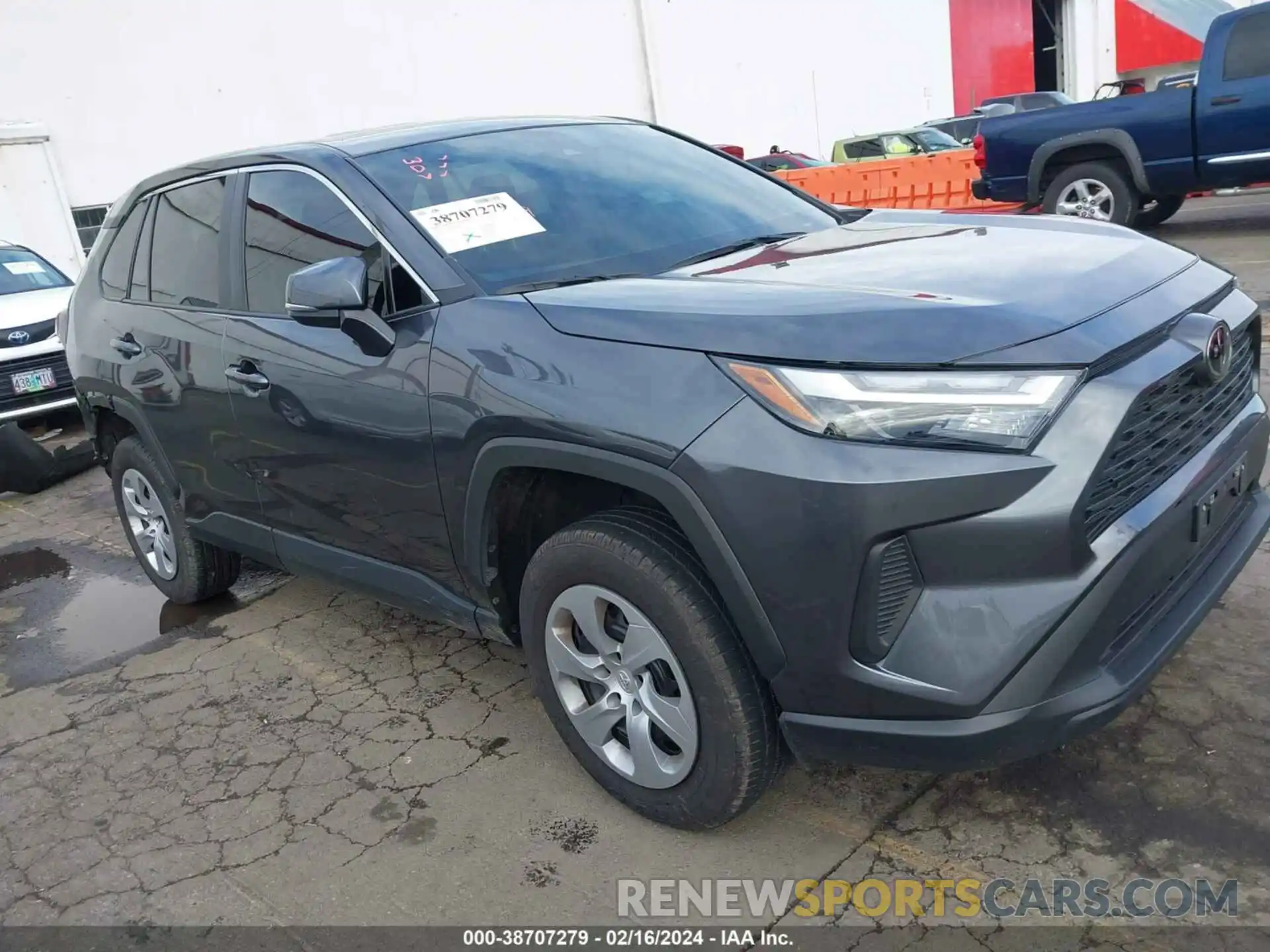 1 Photograph of a damaged car 2T3G1RFV3PC350880 TOYOTA RAV4 2023