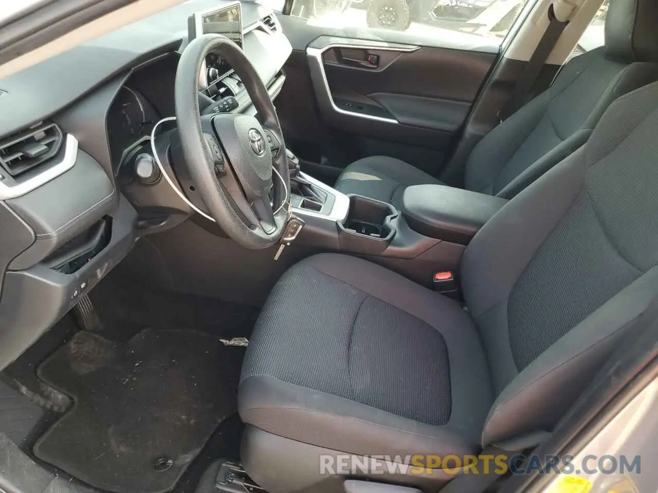 7 Photograph of a damaged car 2T3G1RFV4PC328337 TOYOTA RAV4 2023