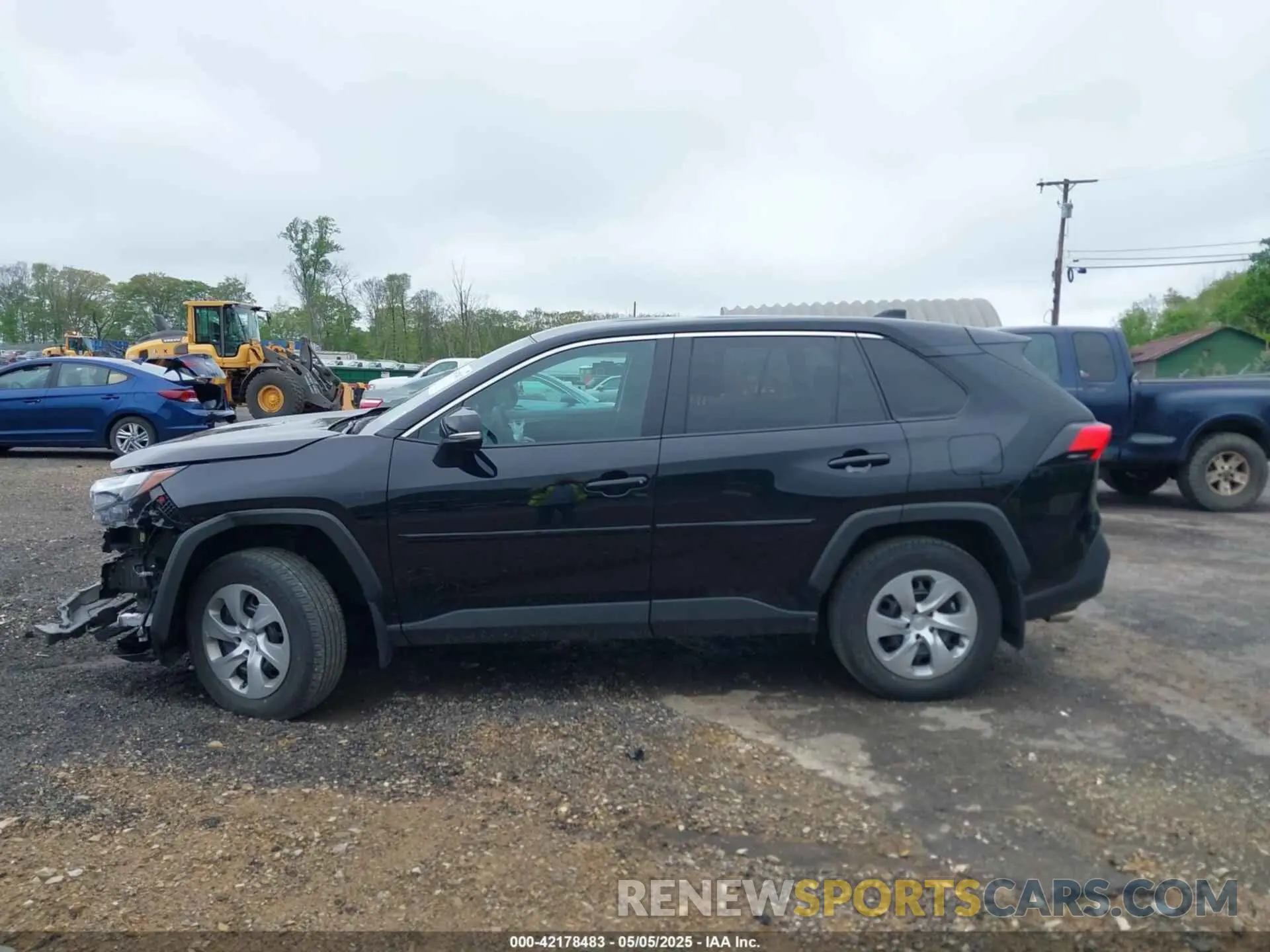 15 Photograph of a damaged car 2T3G1RFV4PC338740 TOYOTA RAV4 2023
