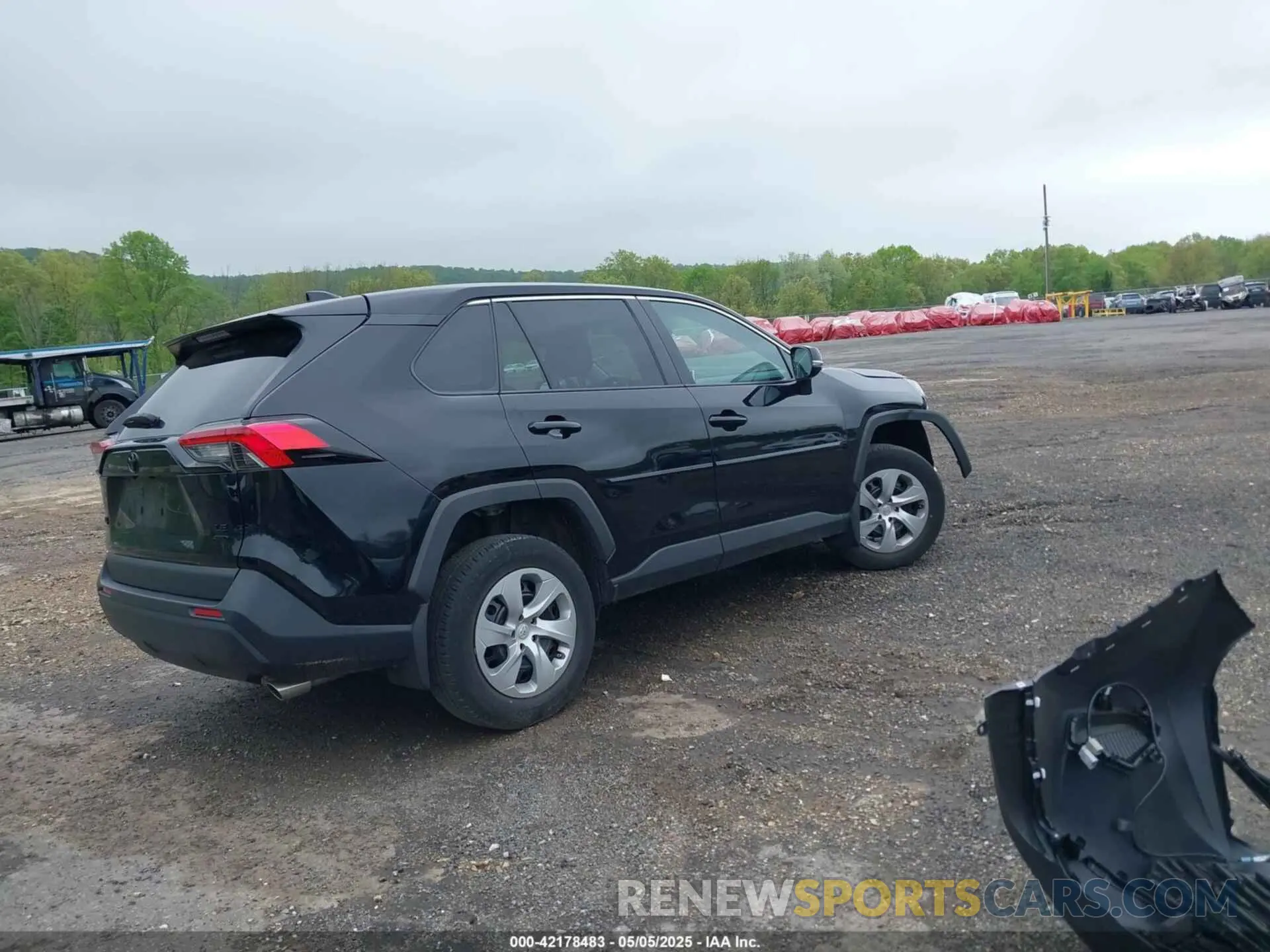 4 Photograph of a damaged car 2T3G1RFV4PC338740 TOYOTA RAV4 2023