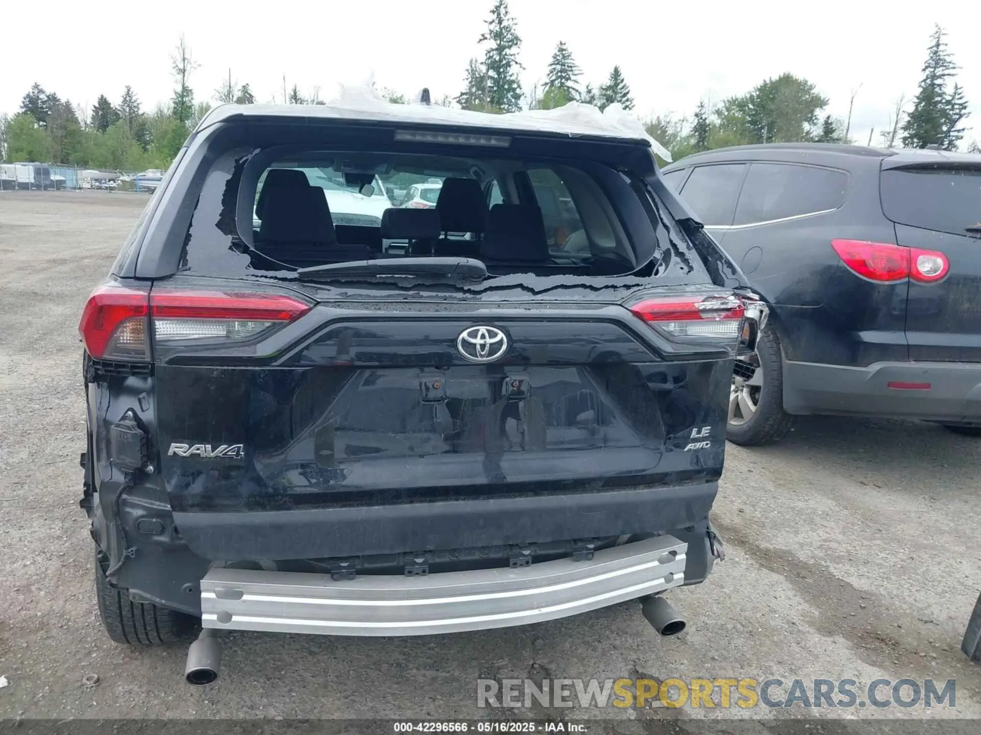 17 Photograph of a damaged car 2T3G1RFV9PC385620 TOYOTA RAV4 2023