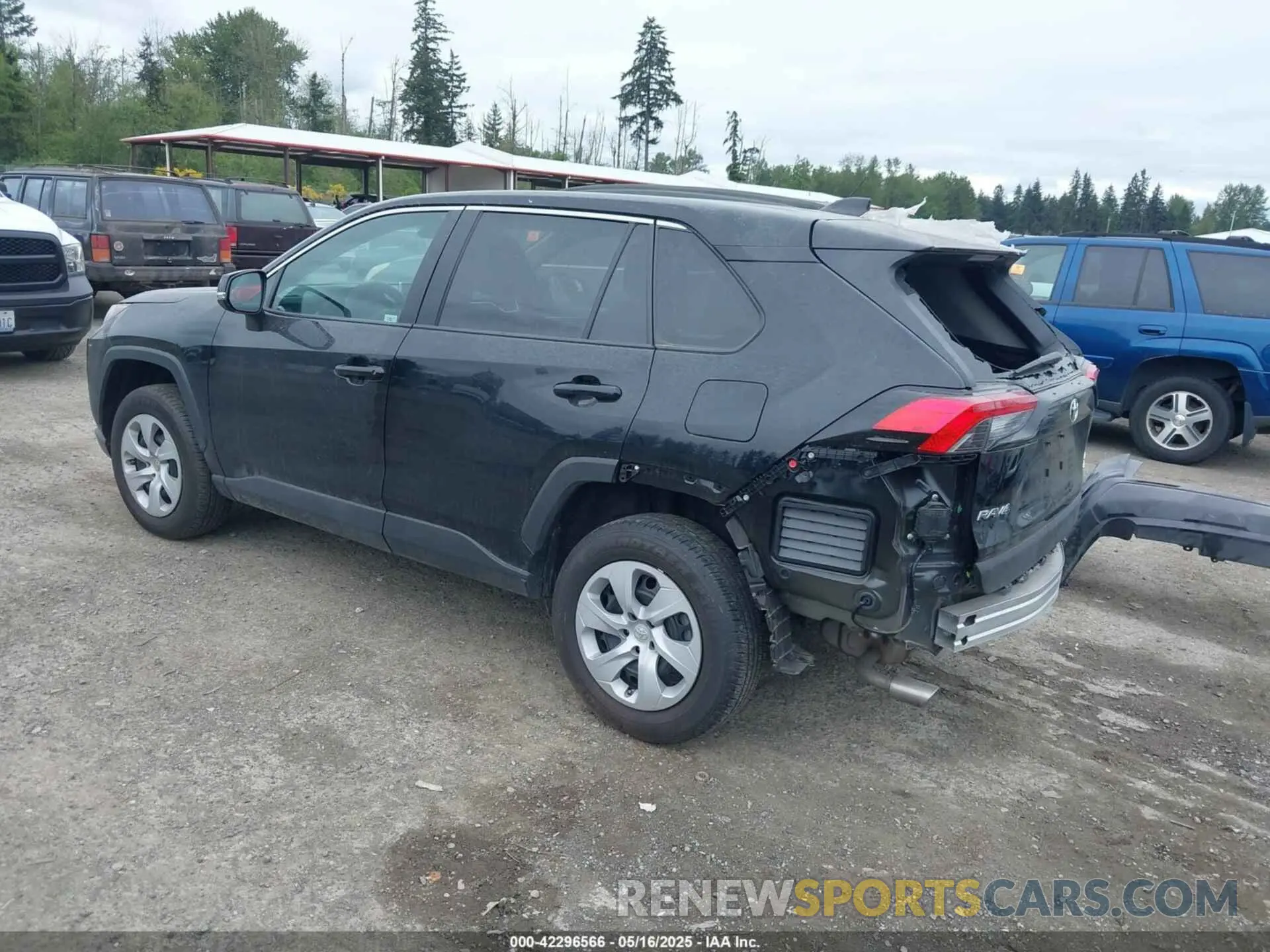 3 Photograph of a damaged car 2T3G1RFV9PC385620 TOYOTA RAV4 2023