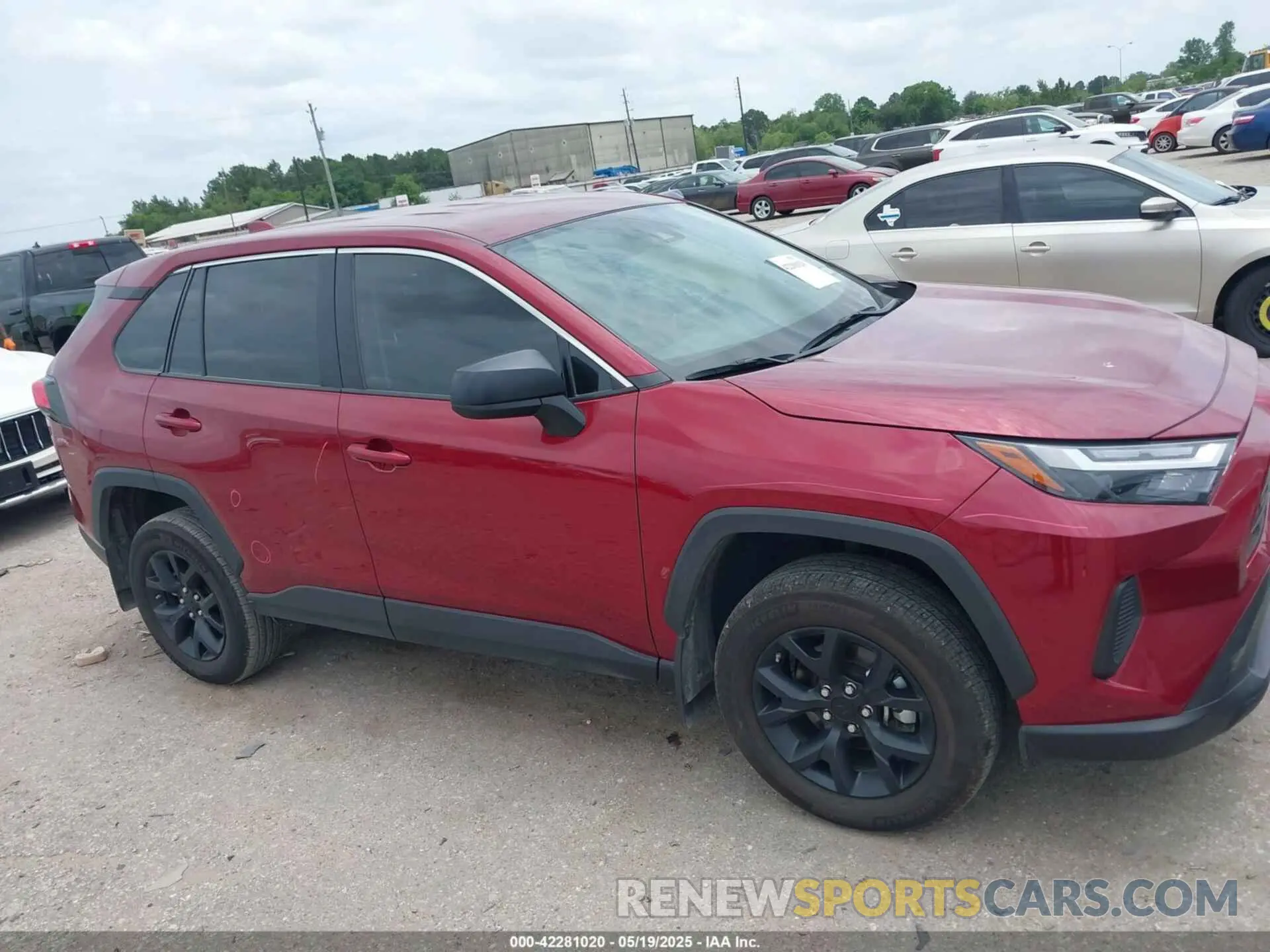 13 Photograph of a damaged car 2T3H1RFV0PW293668 TOYOTA RAV4 2023