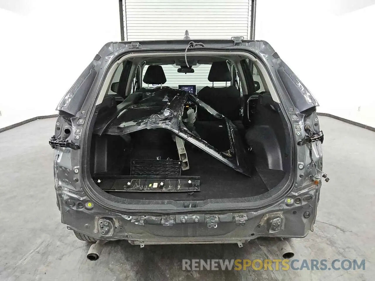6 Photograph of a damaged car 2T3H1RFV1PC215322 TOYOTA RAV4 2023