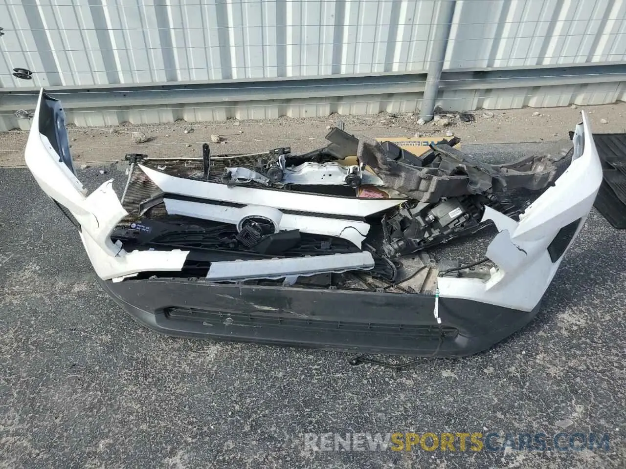 12 Photograph of a damaged car 2T3H1RFV1PW268603 TOYOTA RAV4 2023