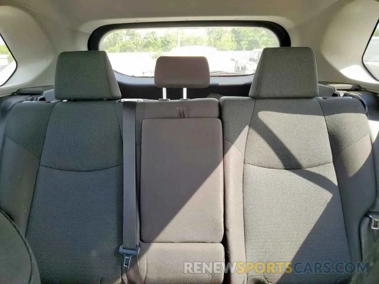 10 Photograph of a damaged car 2T3H1RFV2PC244179 TOYOTA RAV4 2023