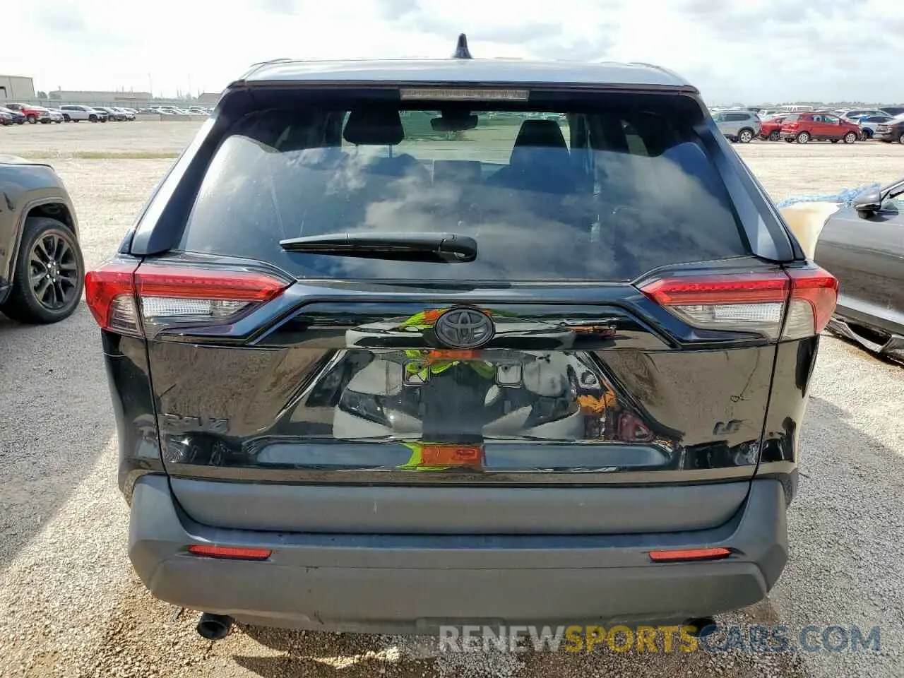 6 Photograph of a damaged car 2T3H1RFV2PC244179 TOYOTA RAV4 2023
