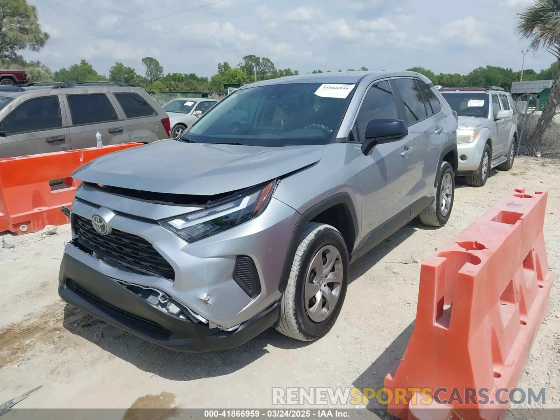 2 Photograph of a damaged car 2T3H1RFV2PW295583 TOYOTA RAV4 2023