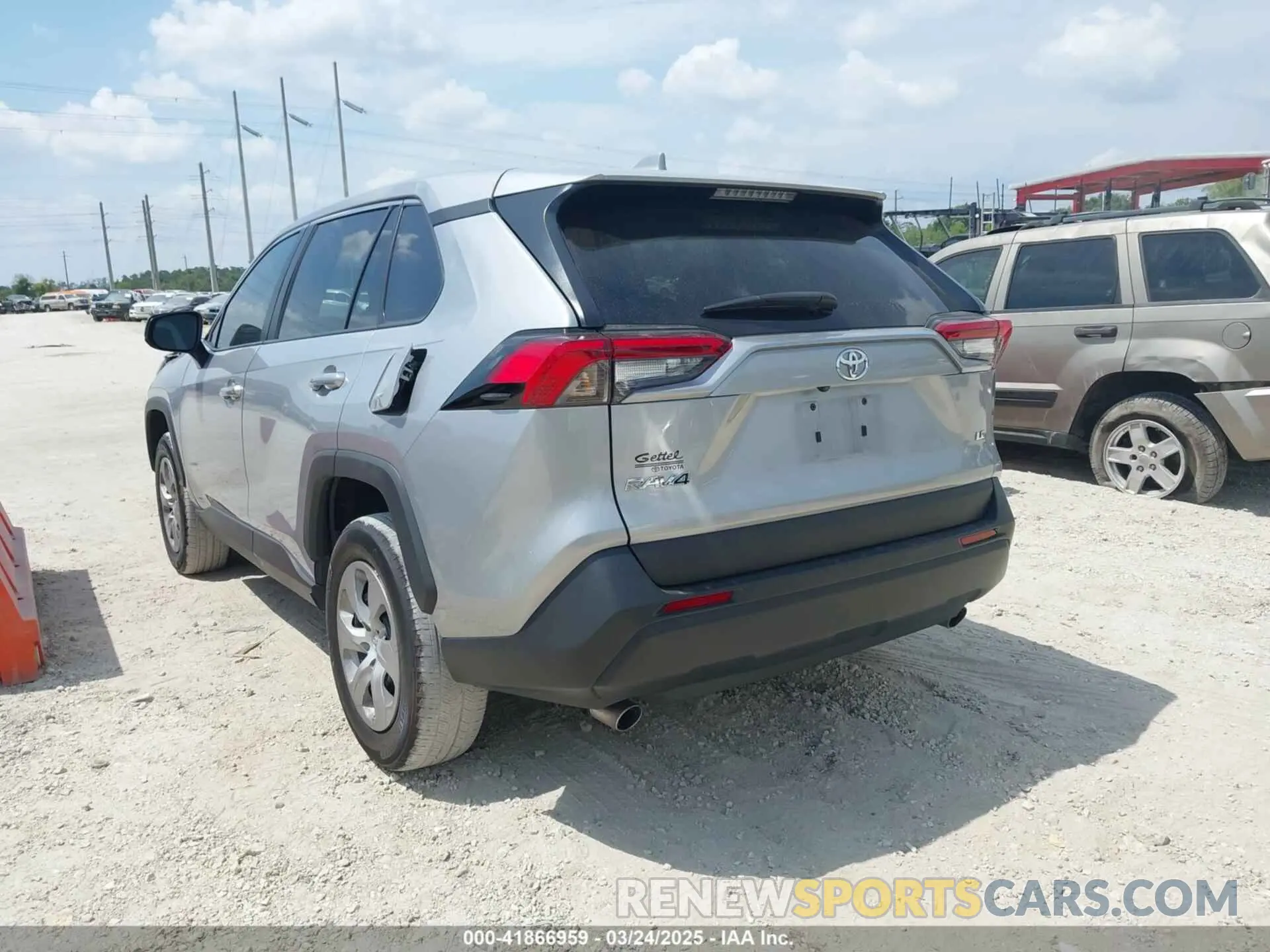 3 Photograph of a damaged car 2T3H1RFV2PW295583 TOYOTA RAV4 2023