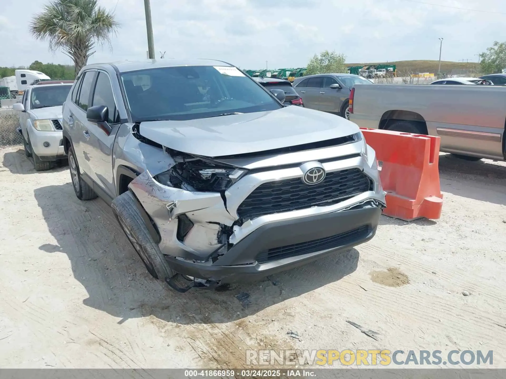 6 Photograph of a damaged car 2T3H1RFV2PW295583 TOYOTA RAV4 2023