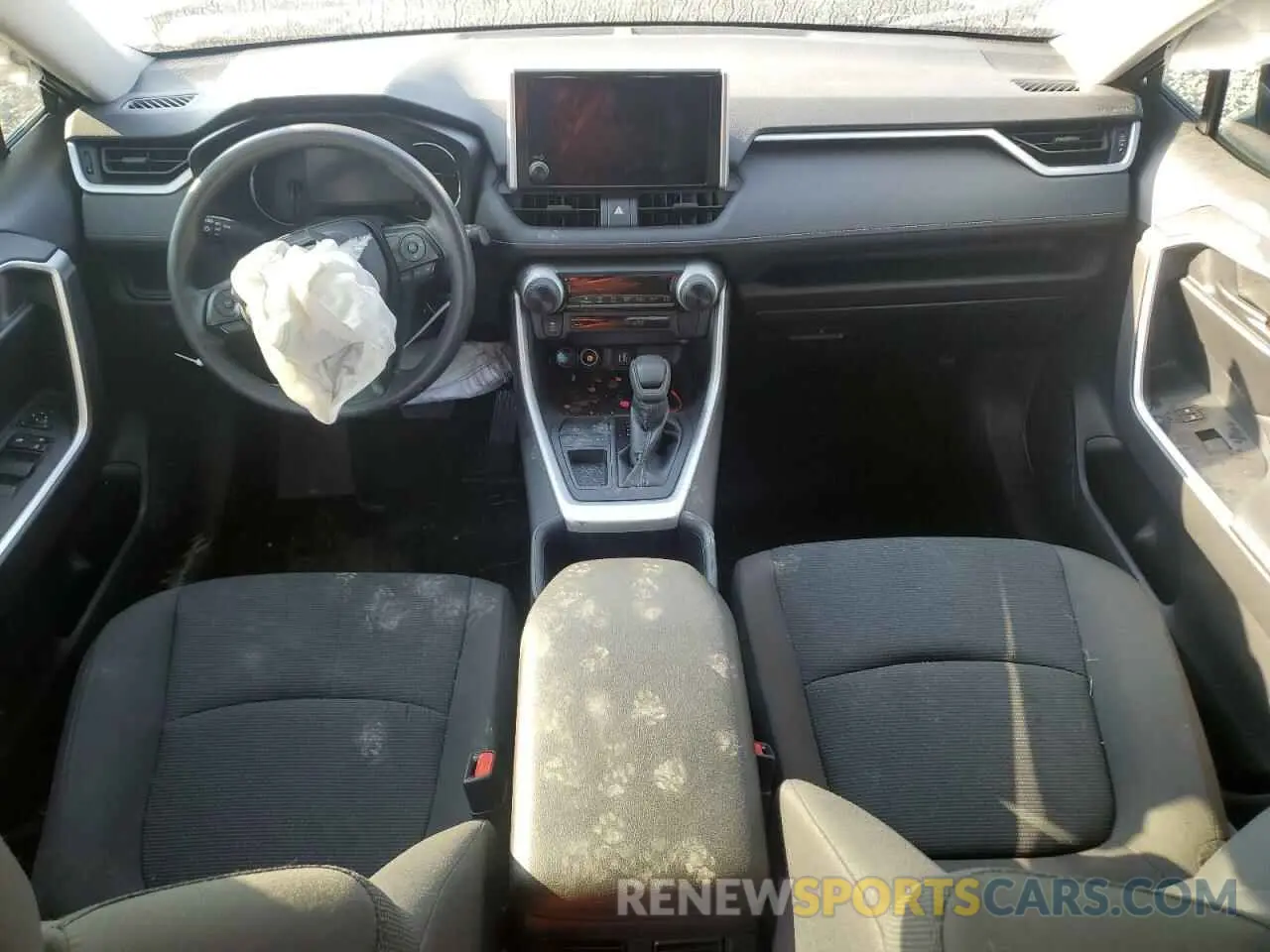 8 Photograph of a damaged car 2T3H1RFV3PC221011 TOYOTA RAV4 2023