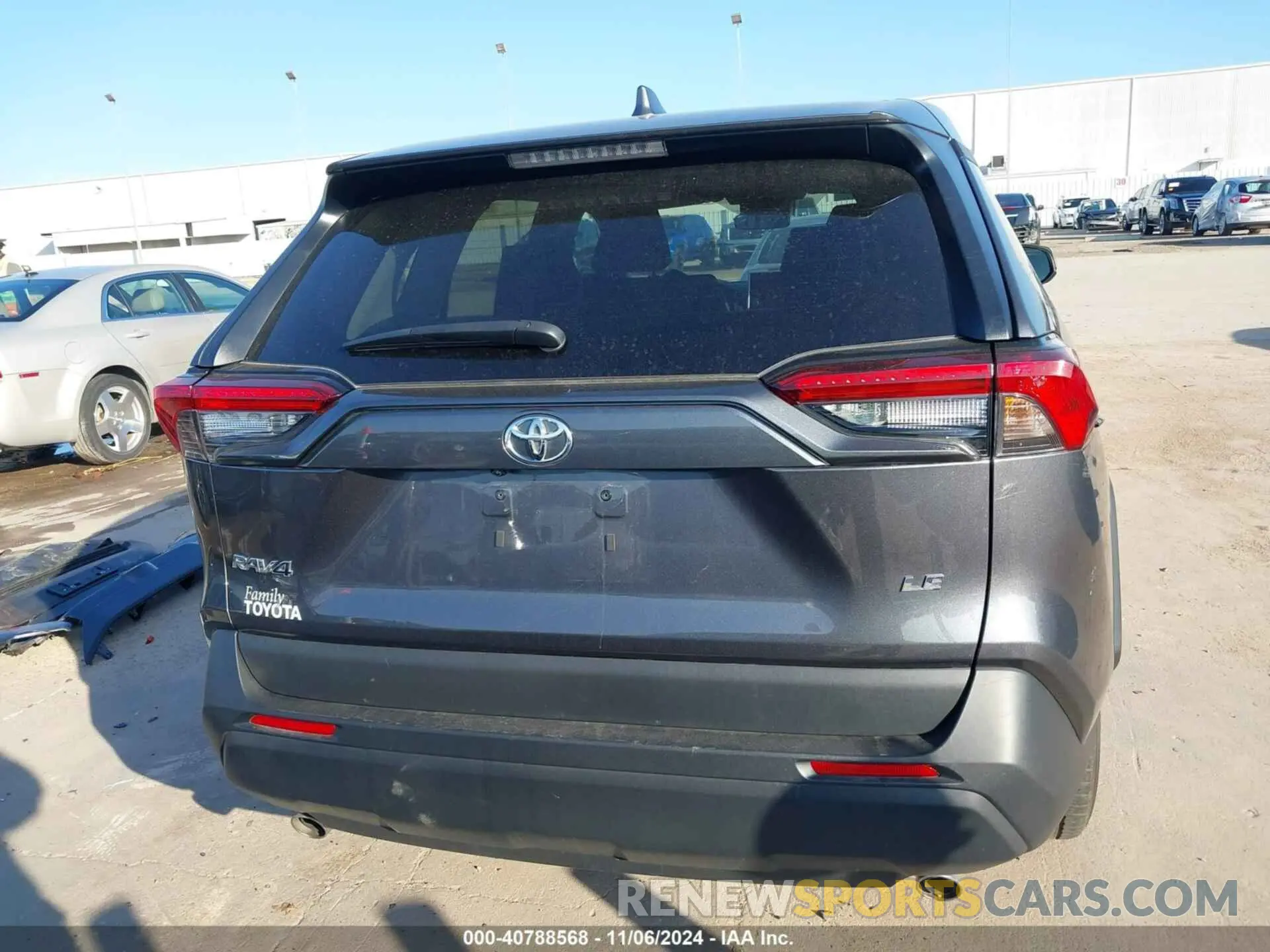 17 Photograph of a damaged car 2T3H1RFV3PC236835 TOYOTA RAV4 2023