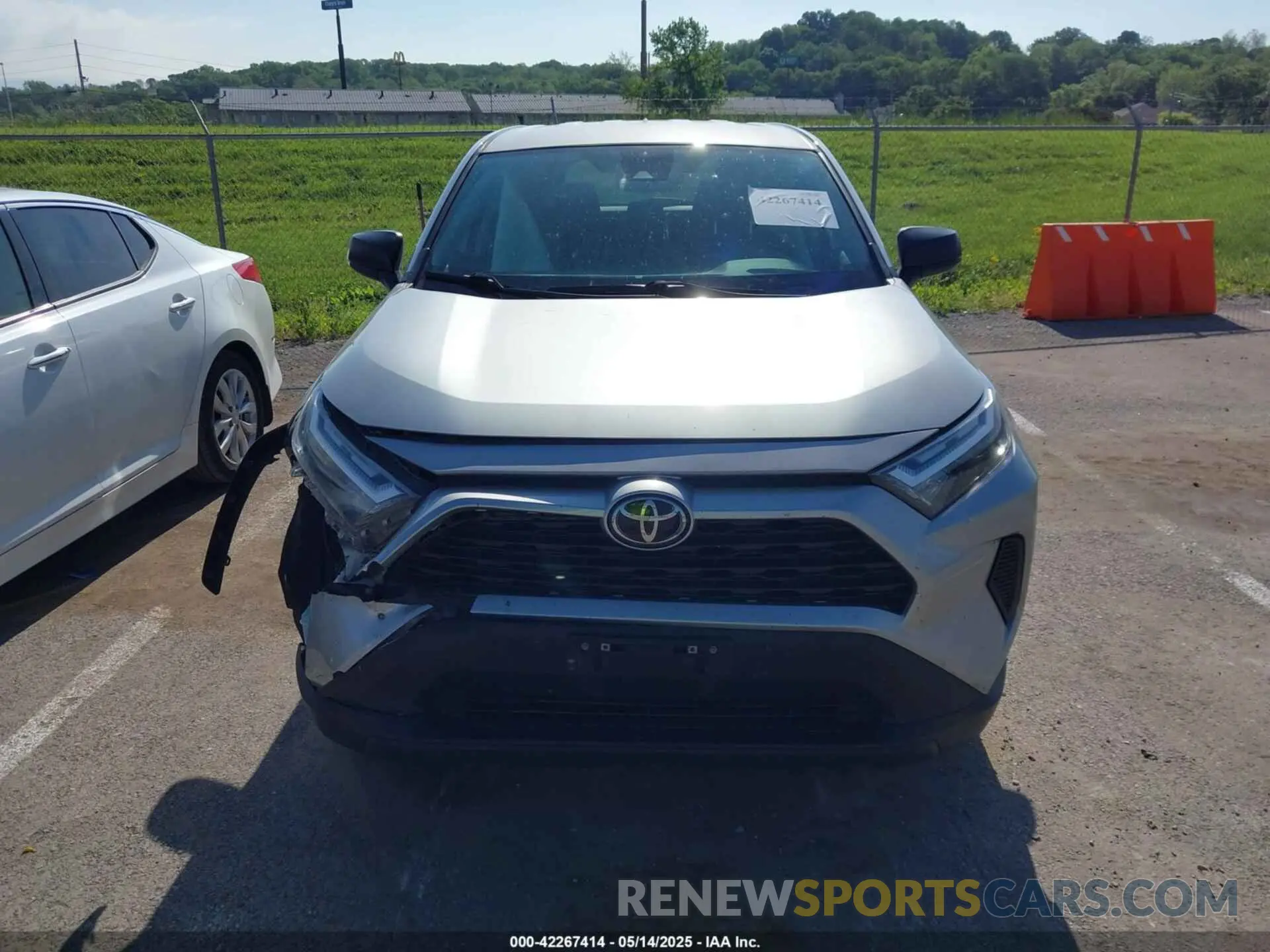 12 Photograph of a damaged car 2T3H1RFV3PW289288 TOYOTA RAV4 2023