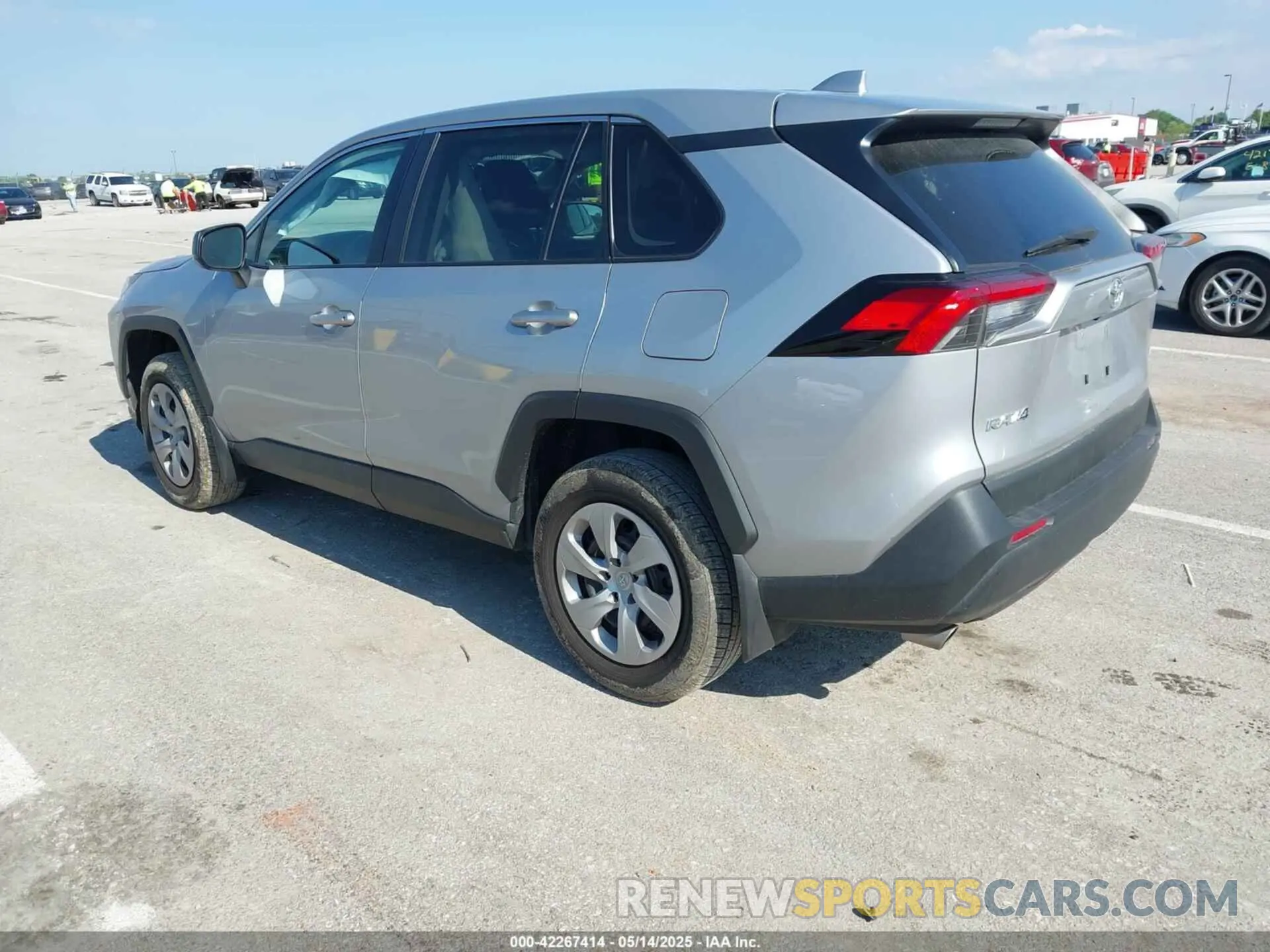 3 Photograph of a damaged car 2T3H1RFV3PW289288 TOYOTA RAV4 2023