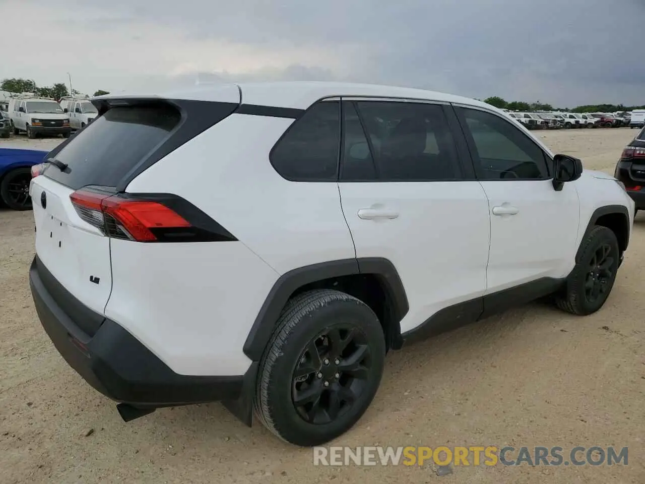 3 Photograph of a damaged car 2T3H1RFV4PC214813 TOYOTA RAV4 2023