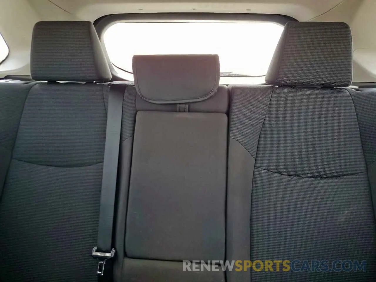 10 Photograph of a damaged car 2T3H1RFV4PC220188 TOYOTA RAV4 2023