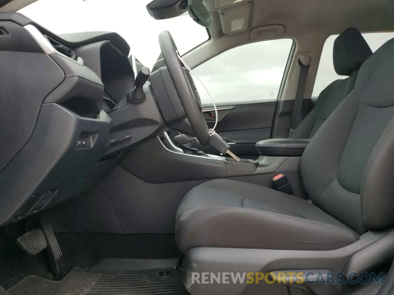 7 Photograph of a damaged car 2T3H1RFV4PC220224 TOYOTA RAV4 2023
