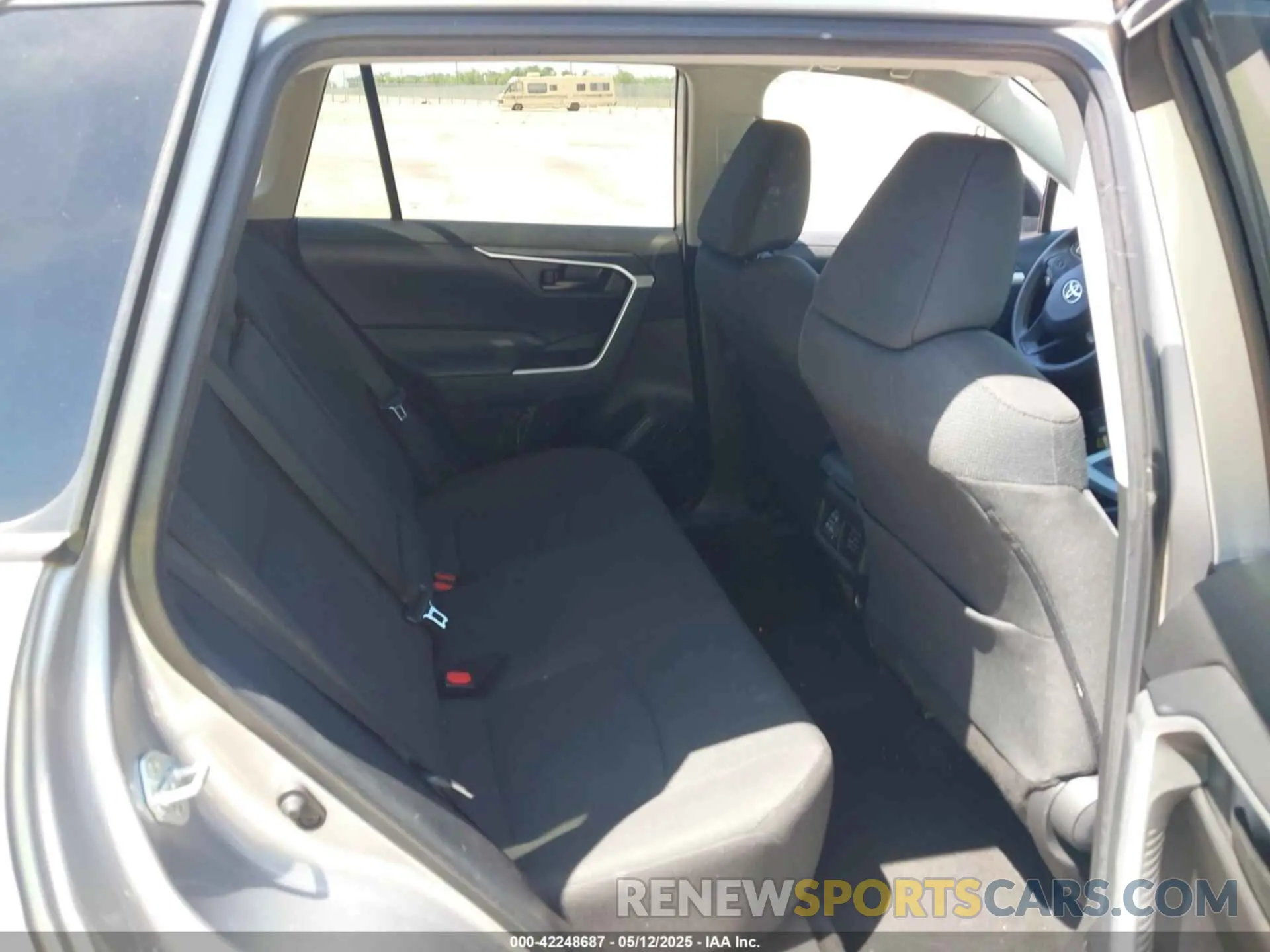 8 Photograph of a damaged car 2T3H1RFV4PC236424 TOYOTA RAV4 2023
