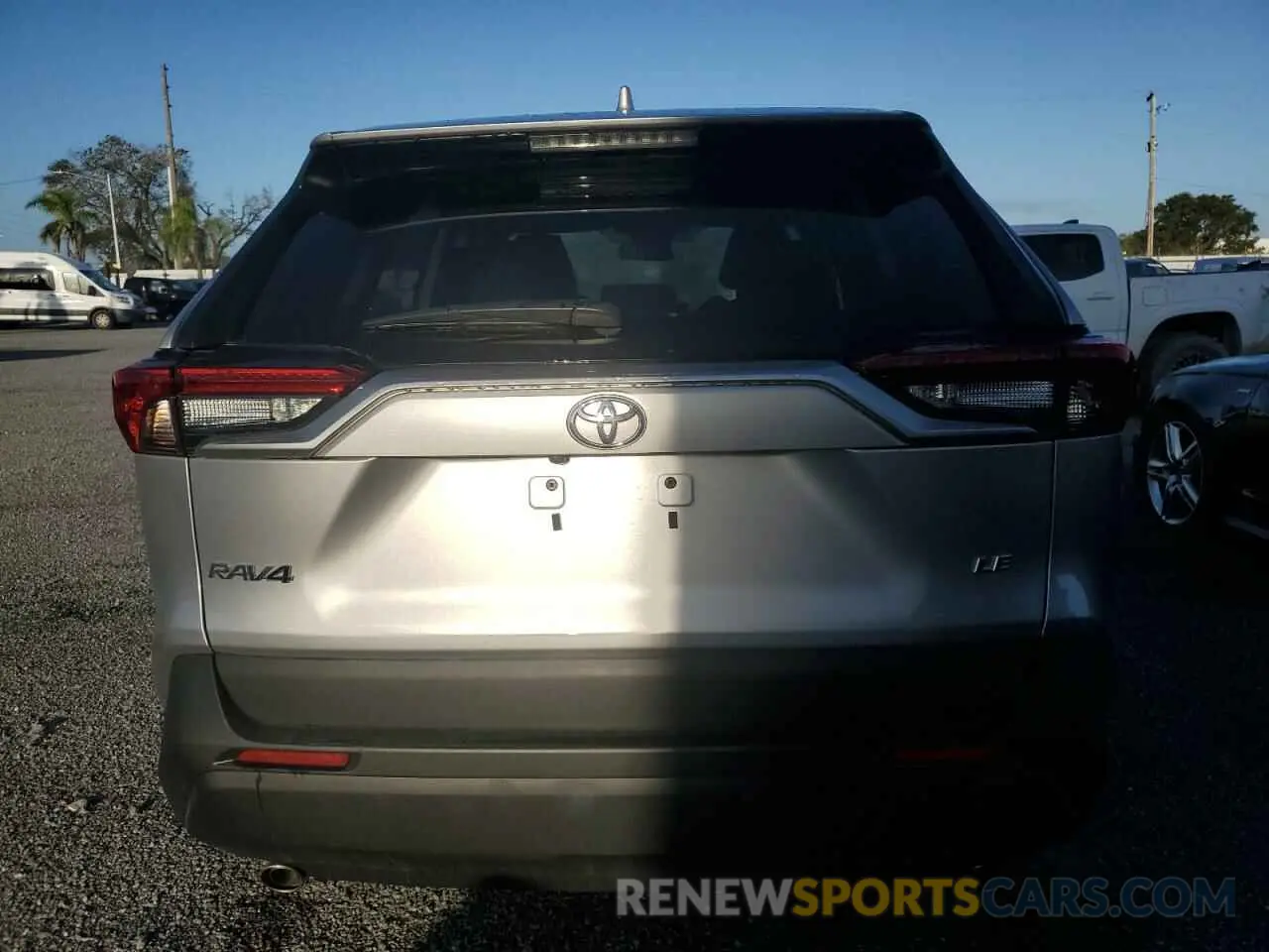 6 Photograph of a damaged car 2T3H1RFV6PC227322 TOYOTA RAV4 2023