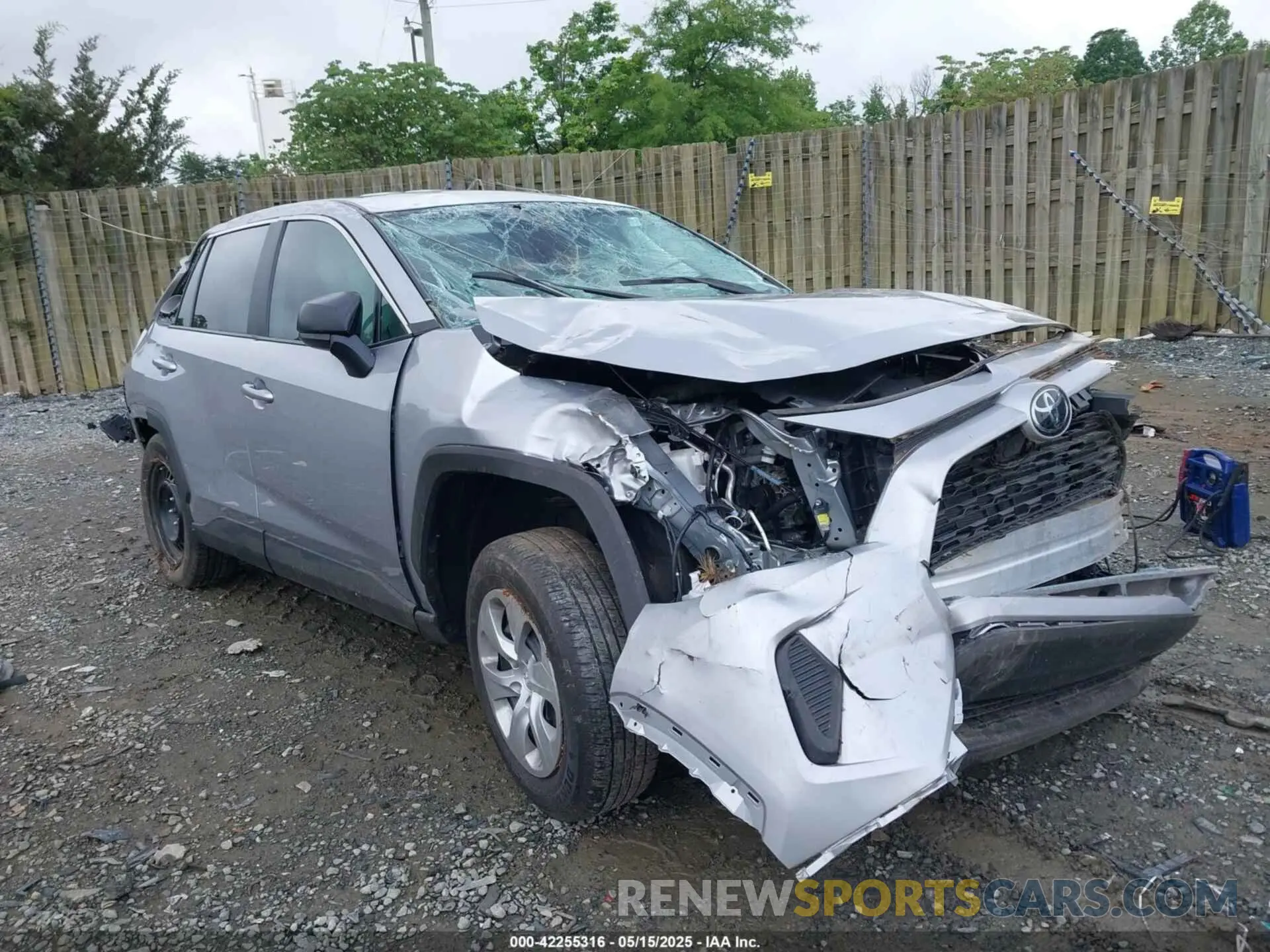 1 Photograph of a damaged car 2T3H1RFV6PC238532 TOYOTA RAV4 2023