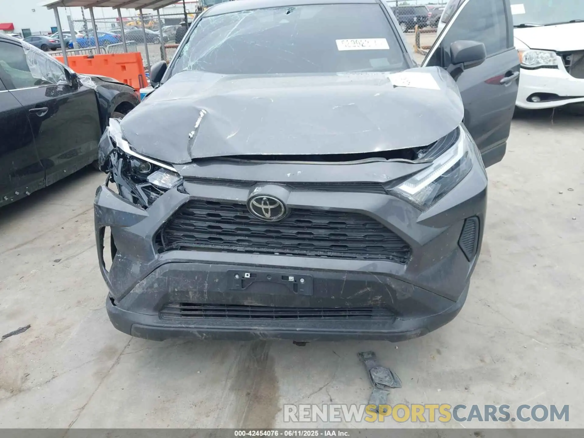 6 Photograph of a damaged car 2T3H1RFV6PW247228 TOYOTA RAV4 2023