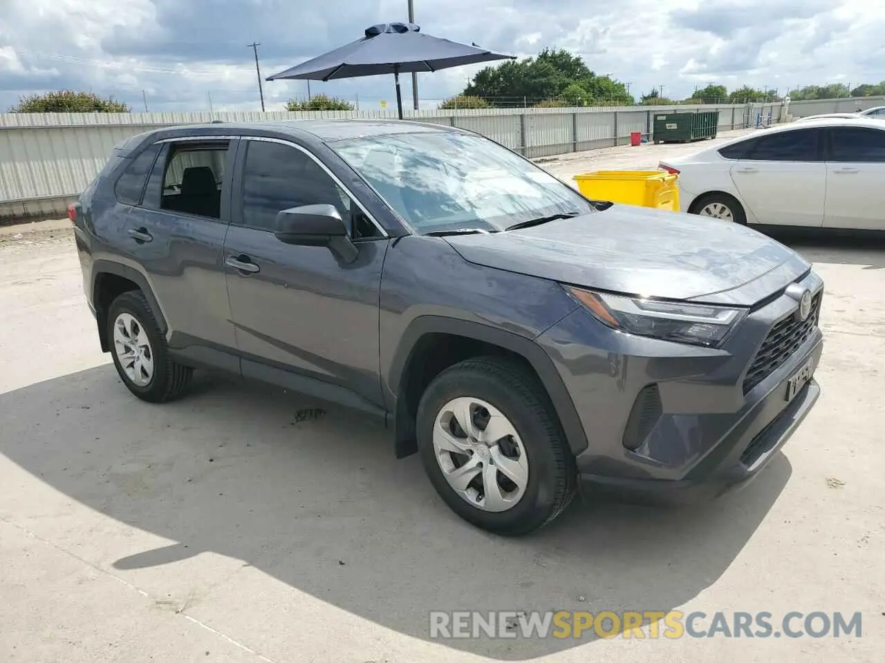 4 Photograph of a damaged car 2T3H1RFV7PC222145 TOYOTA RAV4 2023