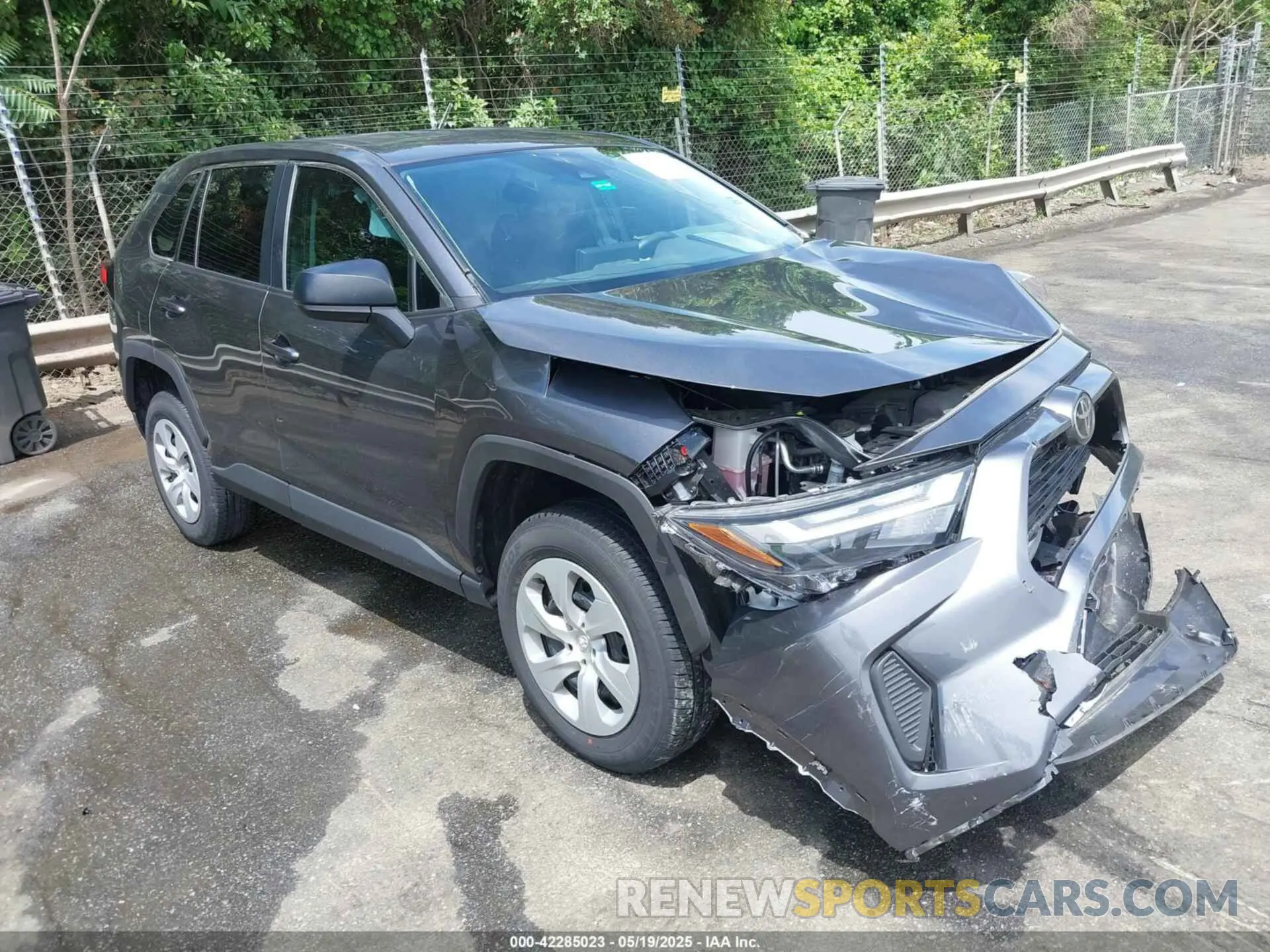 1 Photograph of a damaged car 2T3H1RFV7PC240063 TOYOTA RAV4 2023